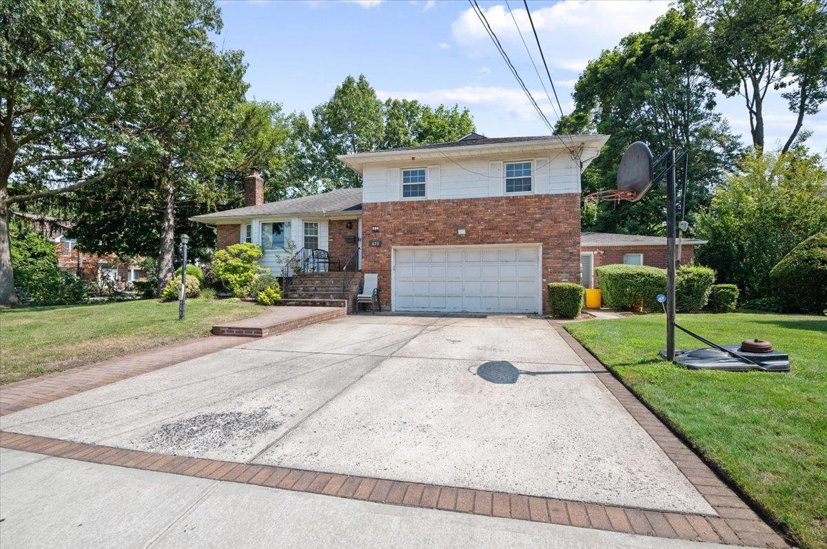 675 Emerson Street, Woodmere, NY 11598