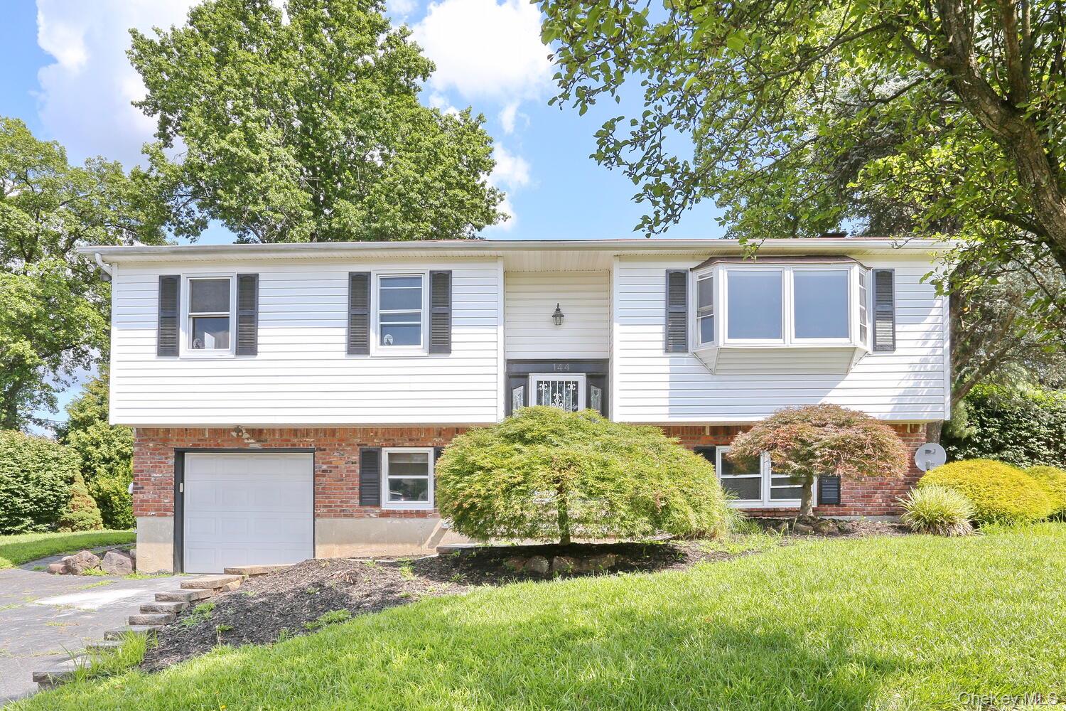 144 Lake Nanuet Drive, Nanuet, NY 10954