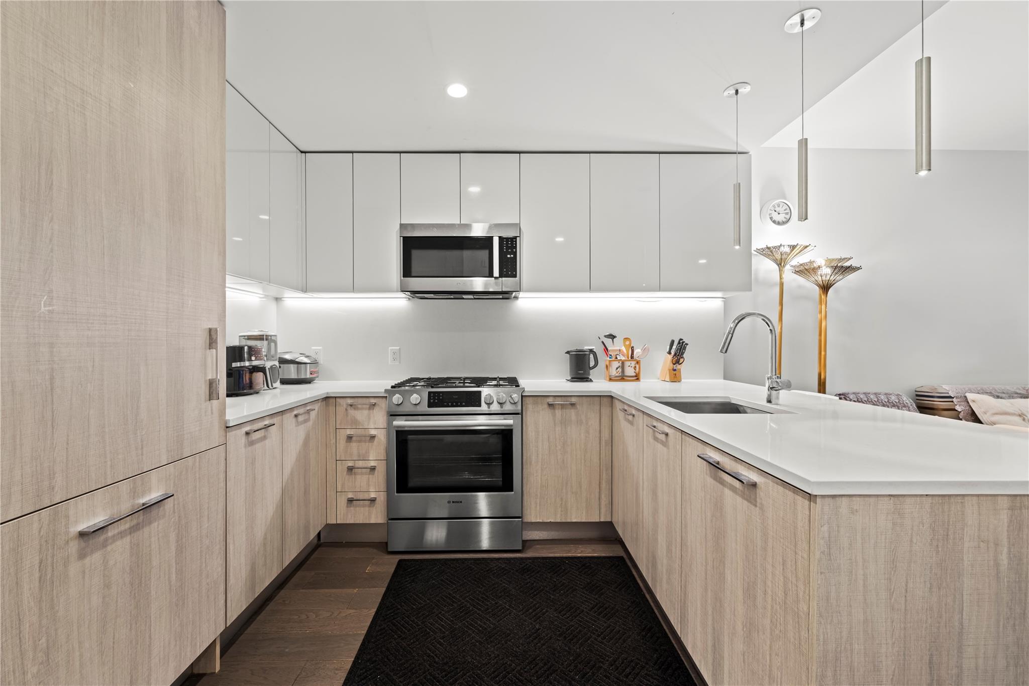 131-05 40 Road # 11M, Flushing, NY 11354