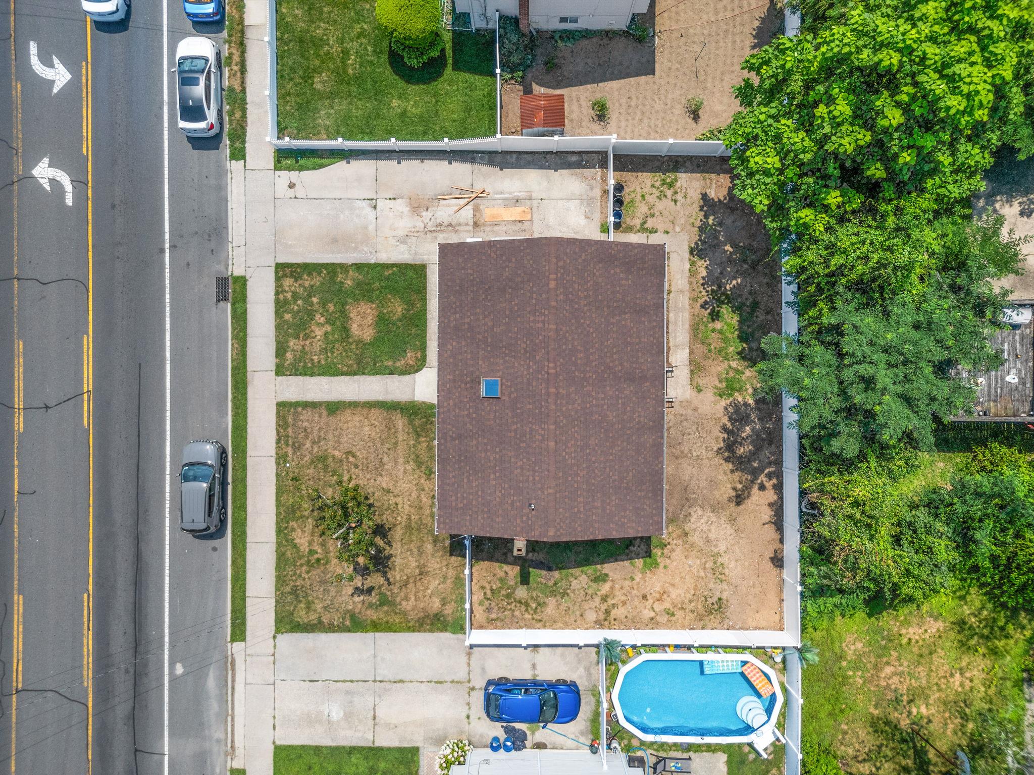 2435 Great Neck Road, Copiague, NY 11726