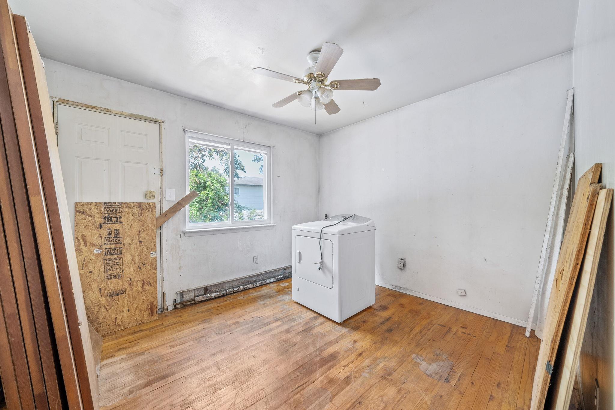 2435 Great Neck Road, Copiague, NY 11726