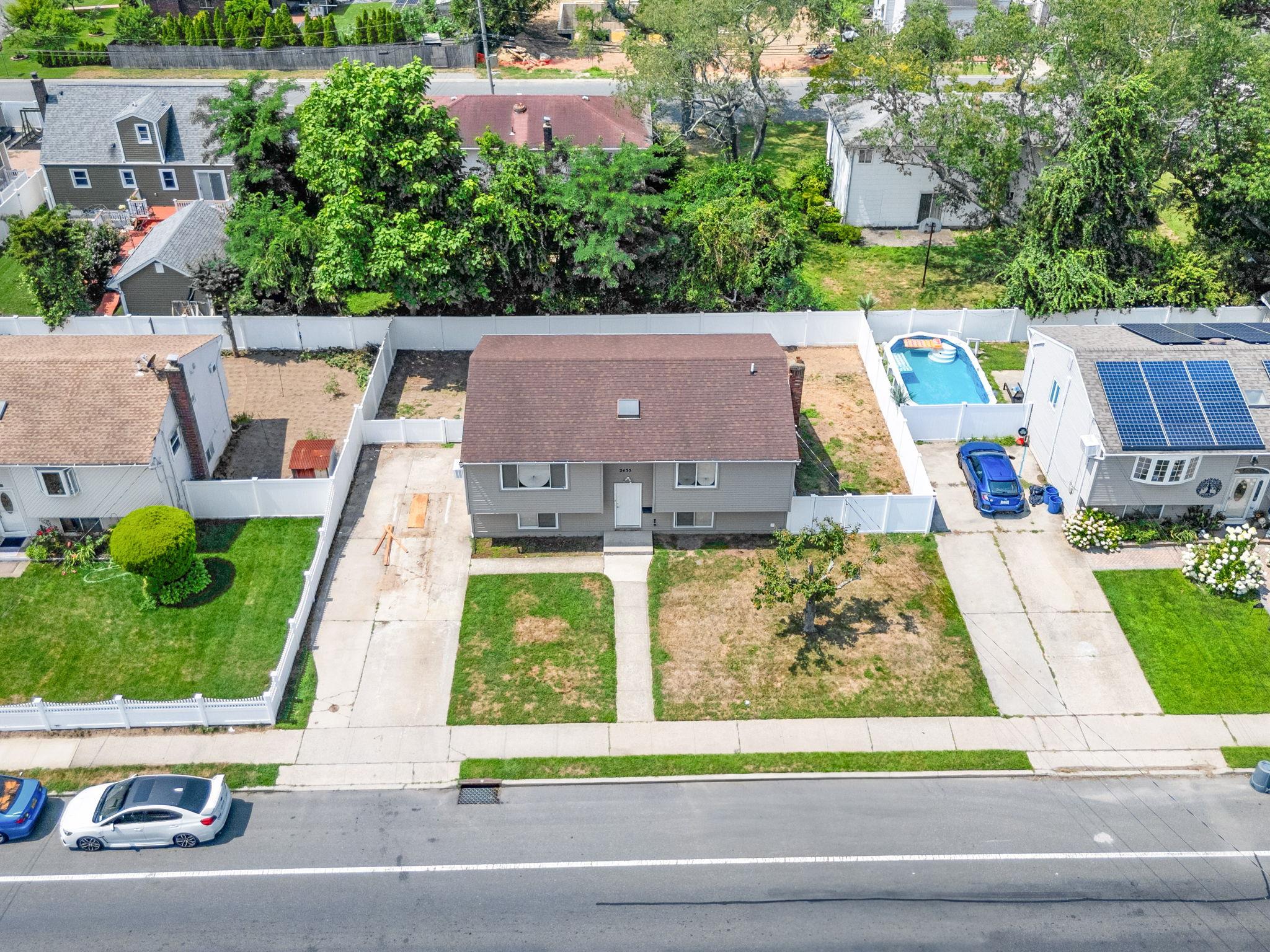 2435 Great Neck Road, Copiague, NY 11726