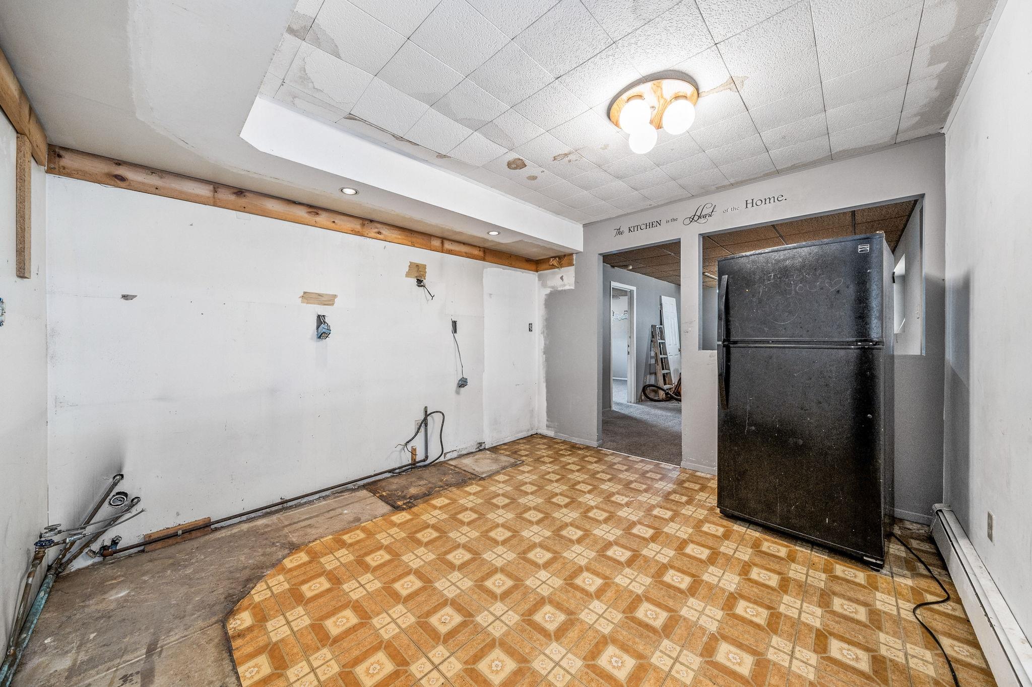 2435 Great Neck Road, Copiague, NY 11726