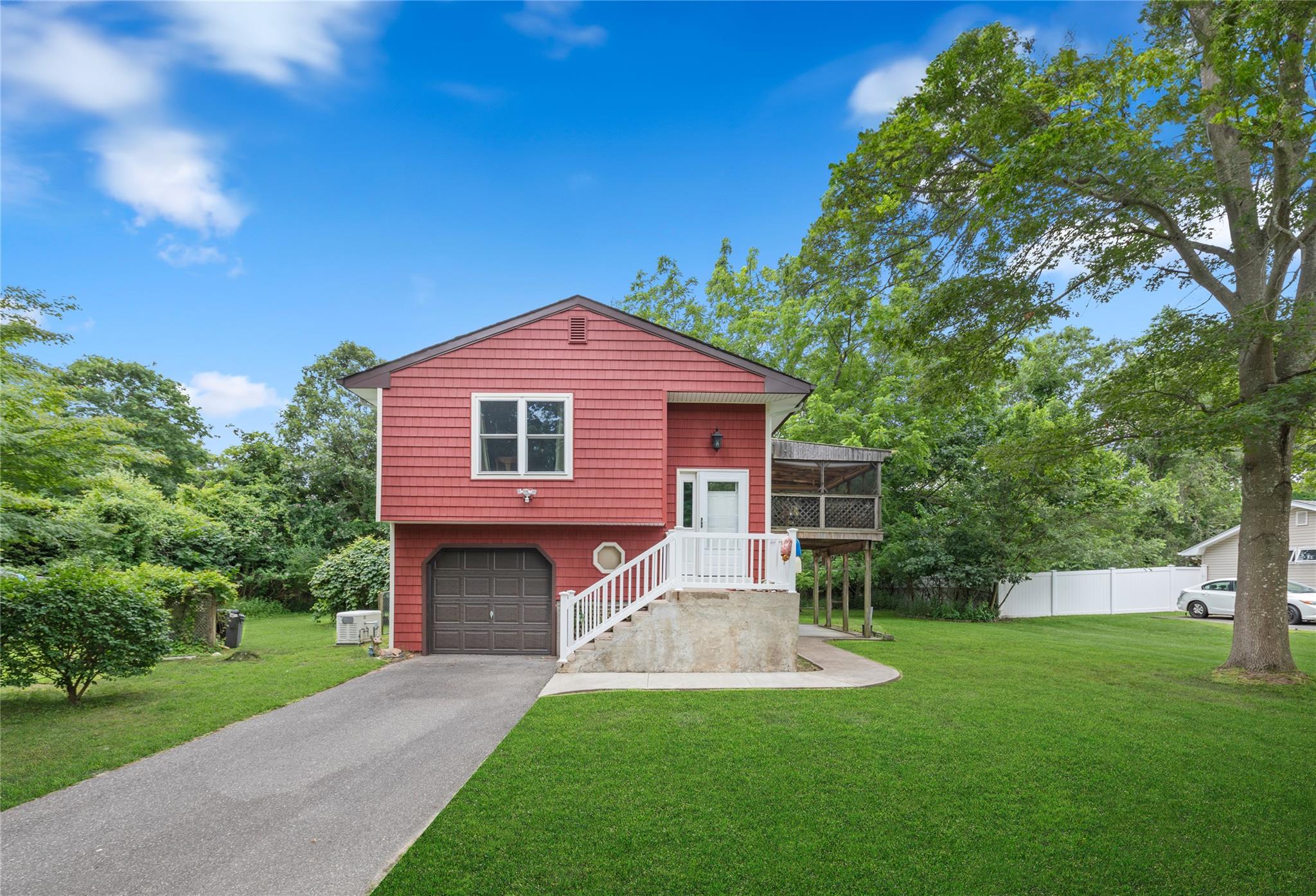 12 Golf Course Road, Bellport, NY 11713