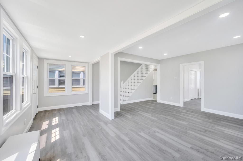 272 N Columbus Avenue, Freeport, NY 11520