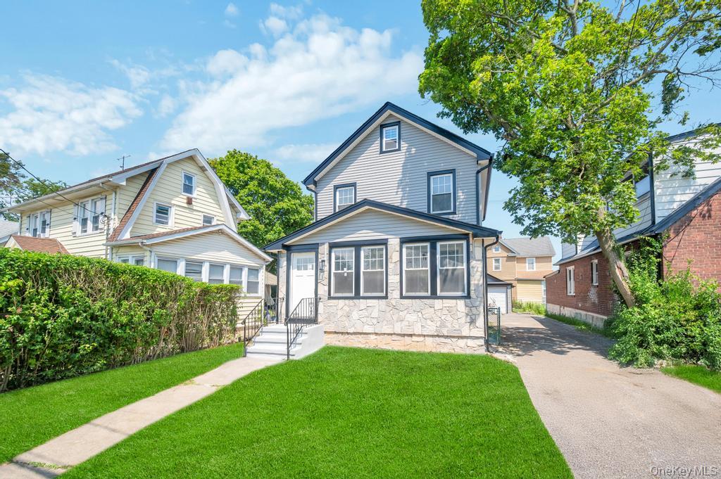 272 N Columbus Avenue, Freeport, NY 11520