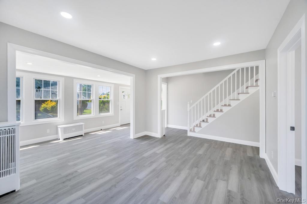 272 N Columbus Avenue, Freeport, NY 11520