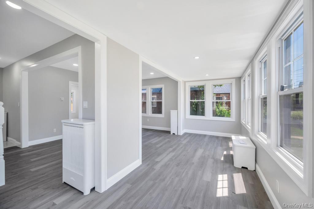 272 N Columbus Avenue, Freeport, NY 11520