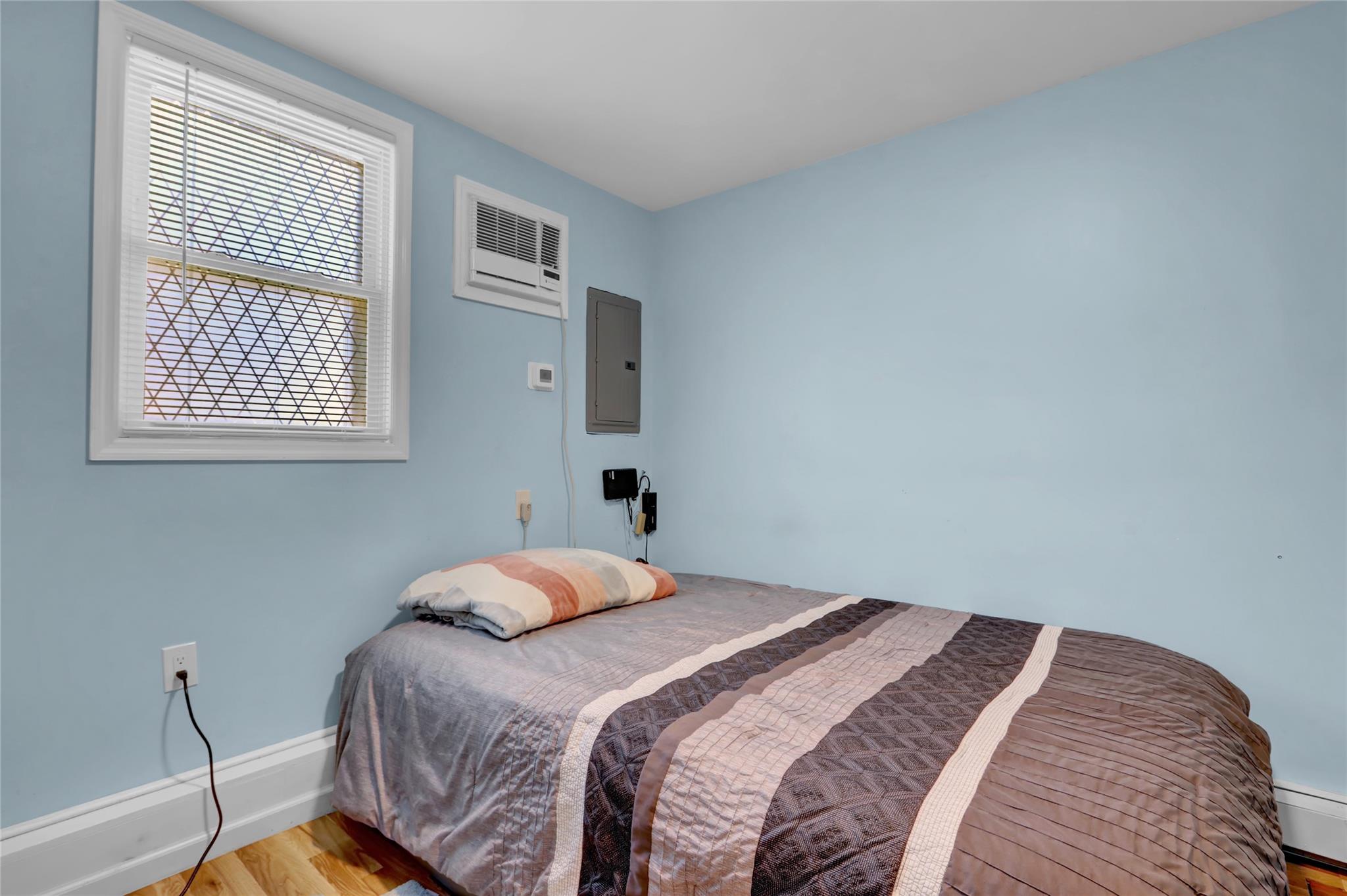 42 Peters Avenue, Hempstead, NY 11550