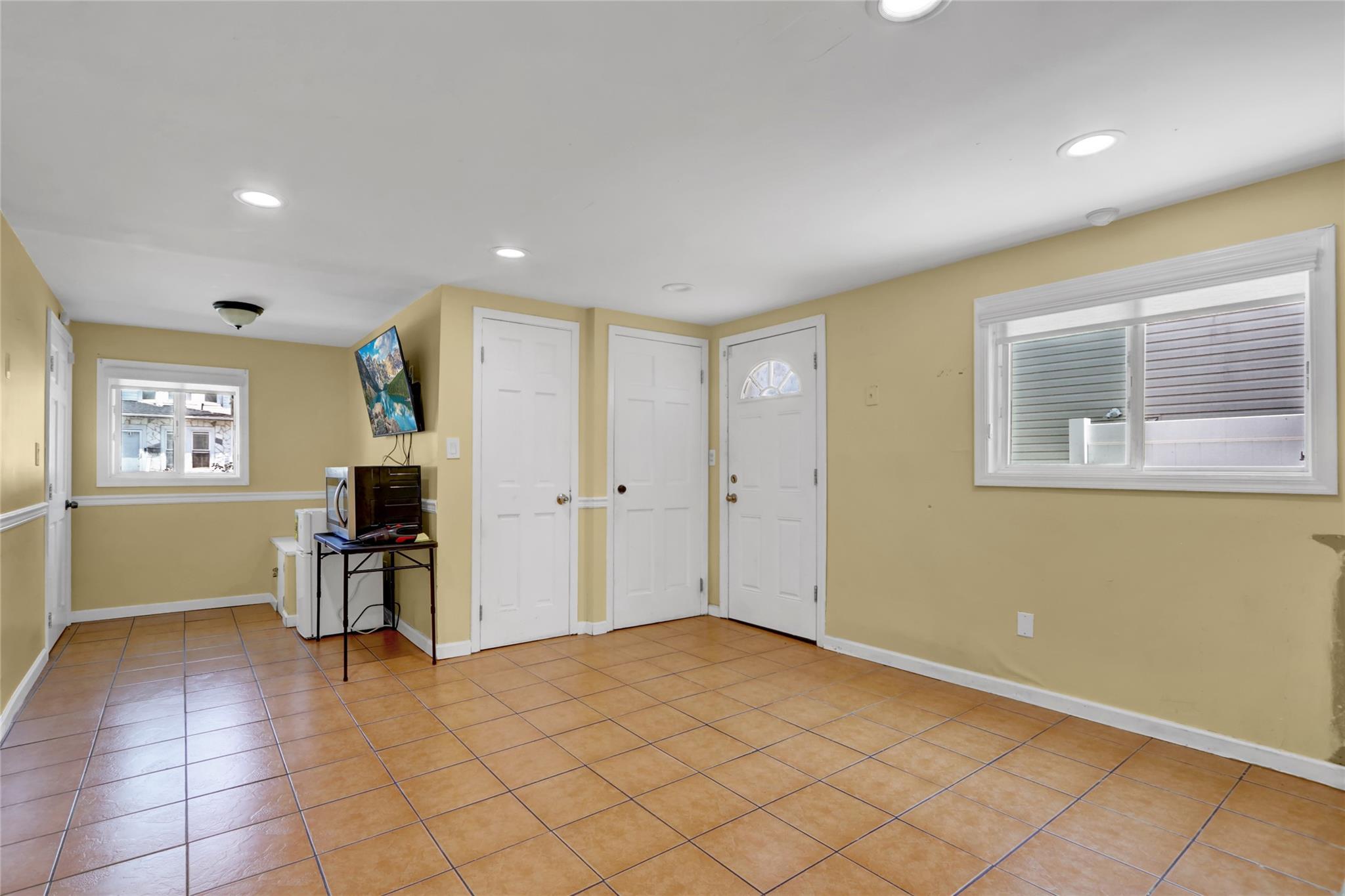 42 Peters Avenue, Hempstead, NY 11550