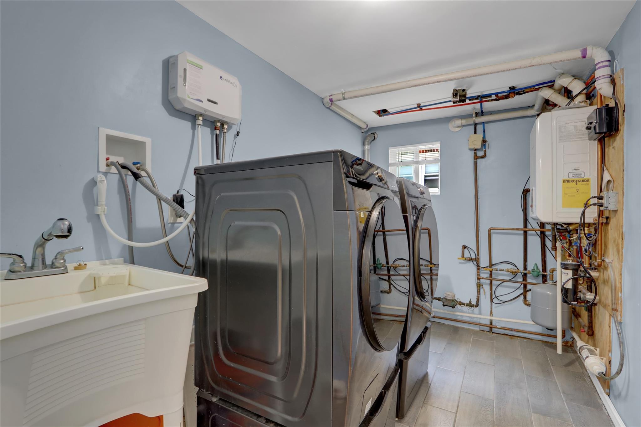 42 Peters Avenue, Hempstead, NY 11550