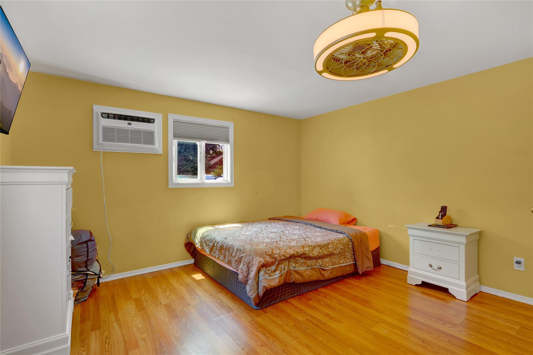 42 Peters Avenue, Hempstead, NY 11550