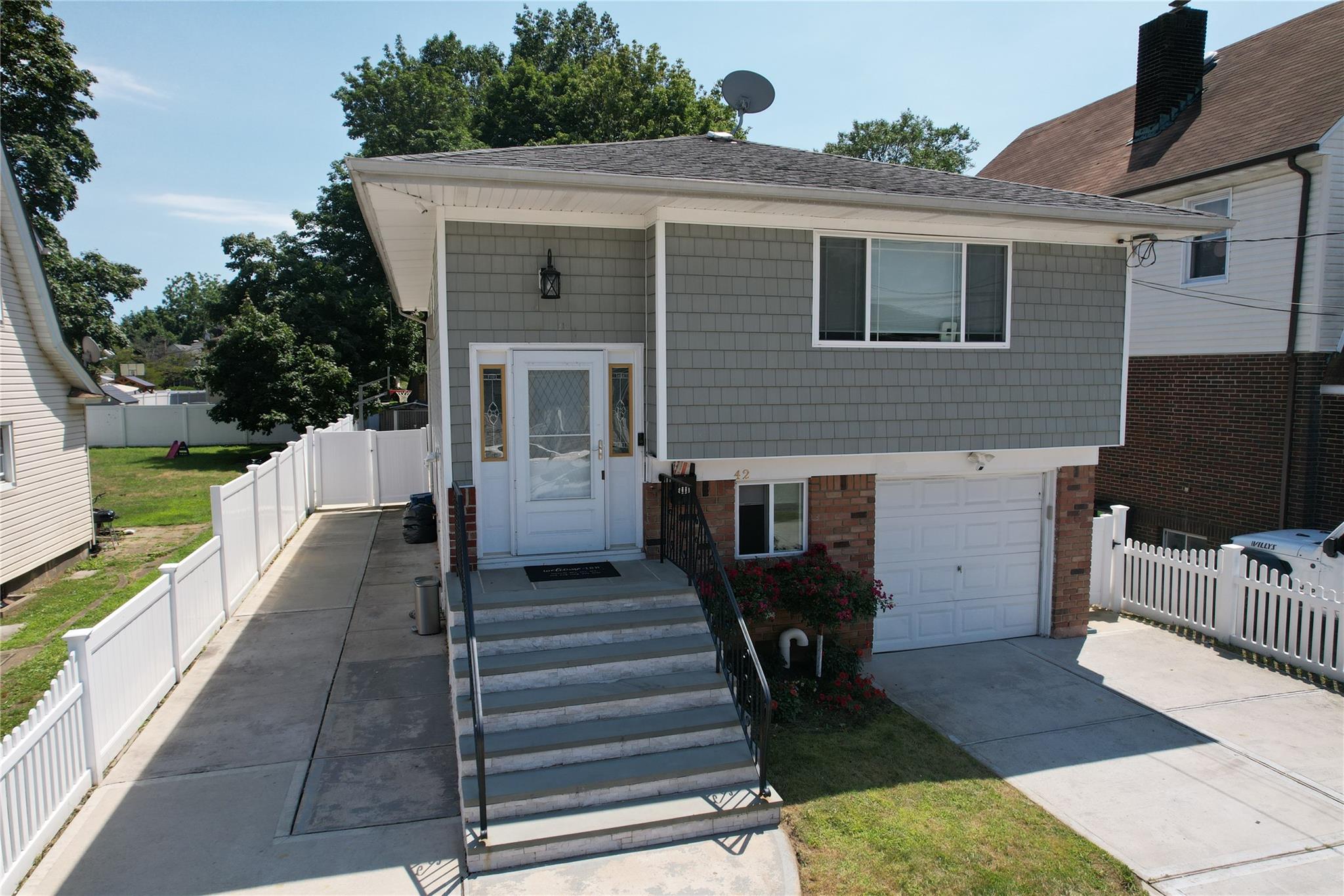 42 Peters Avenue, Hempstead, NY 11550