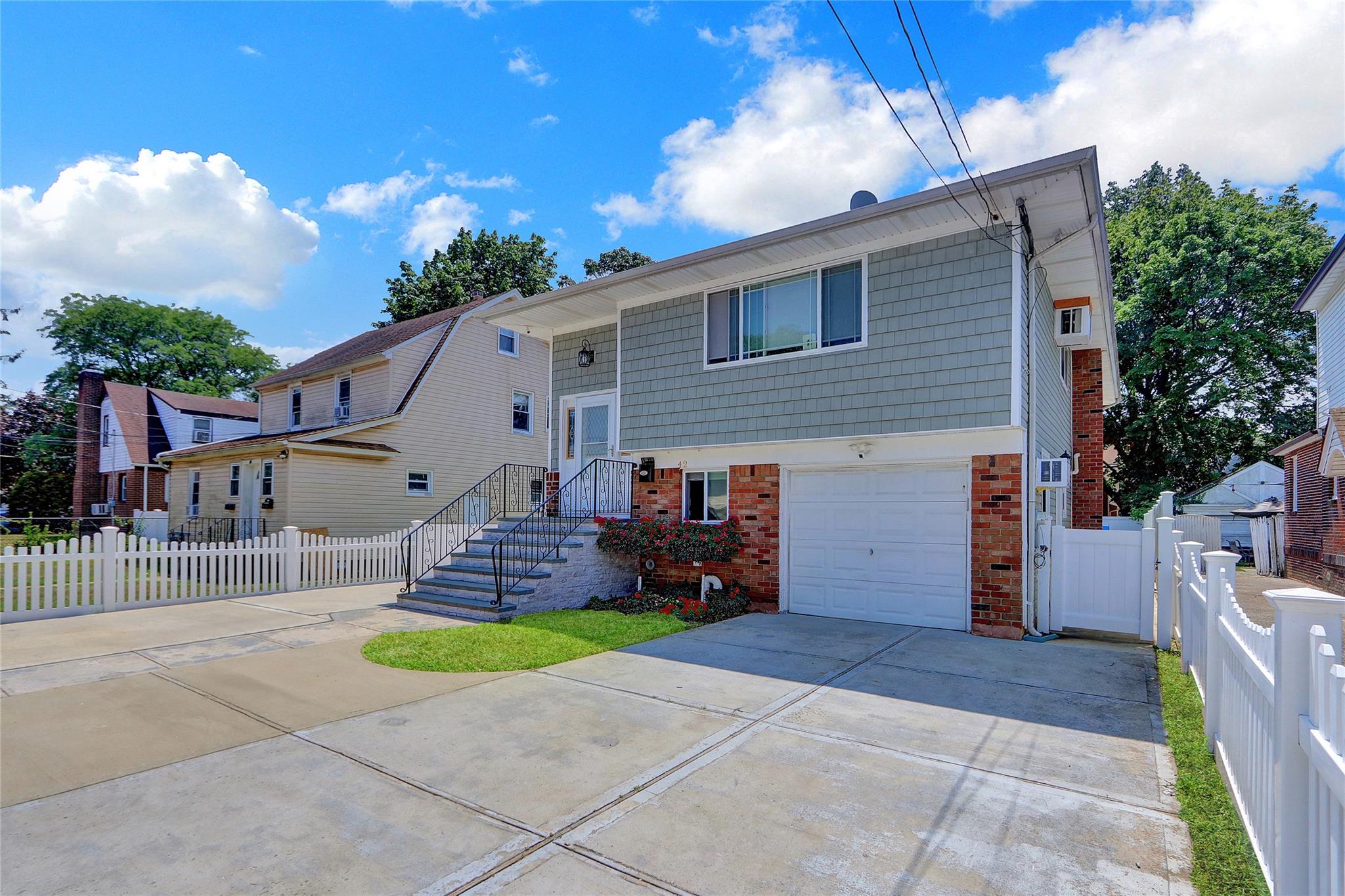 42 Peters Avenue, Hempstead, NY 11550