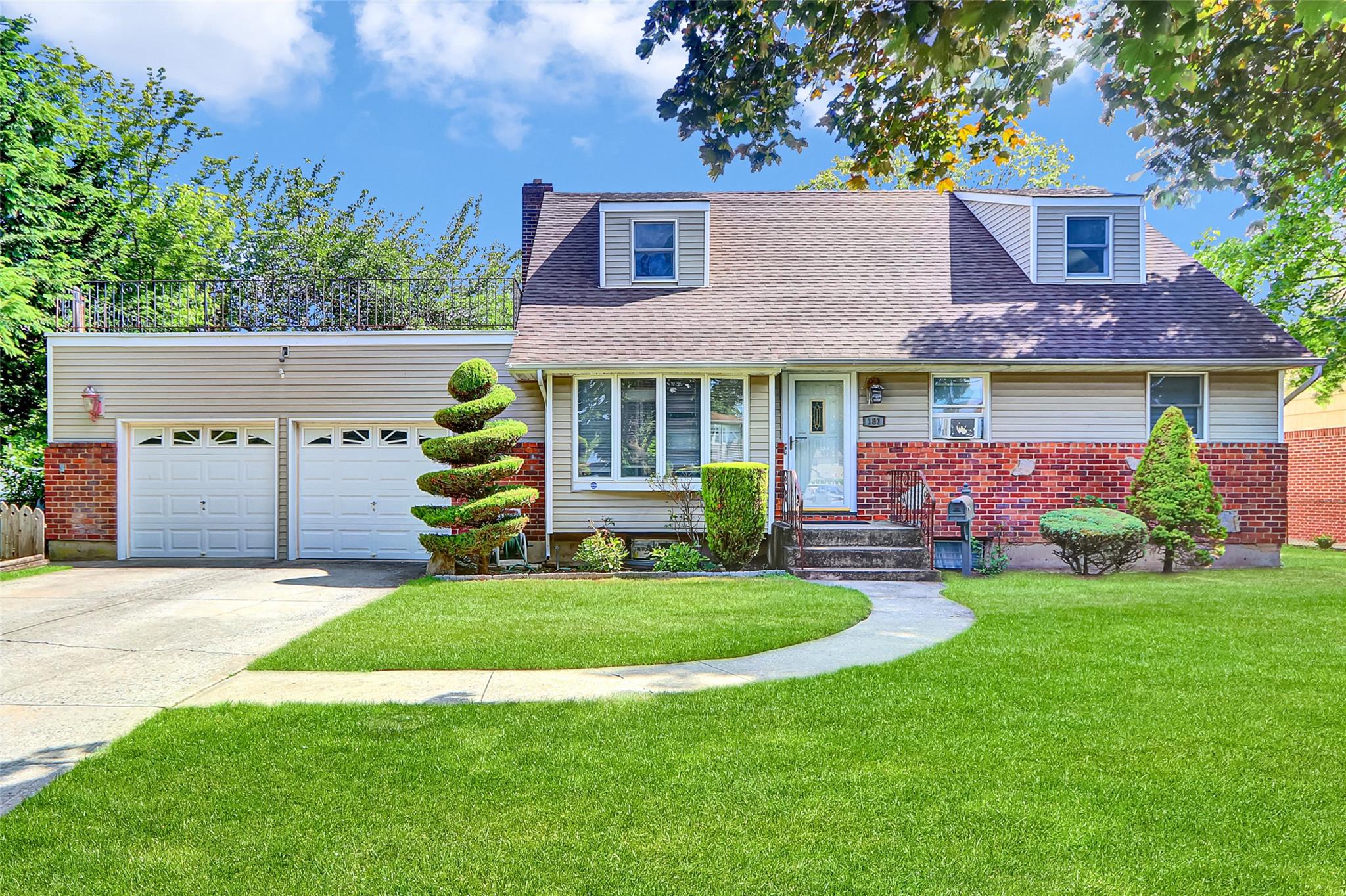 181 Maple Avenue, East Meadow, NY 11554