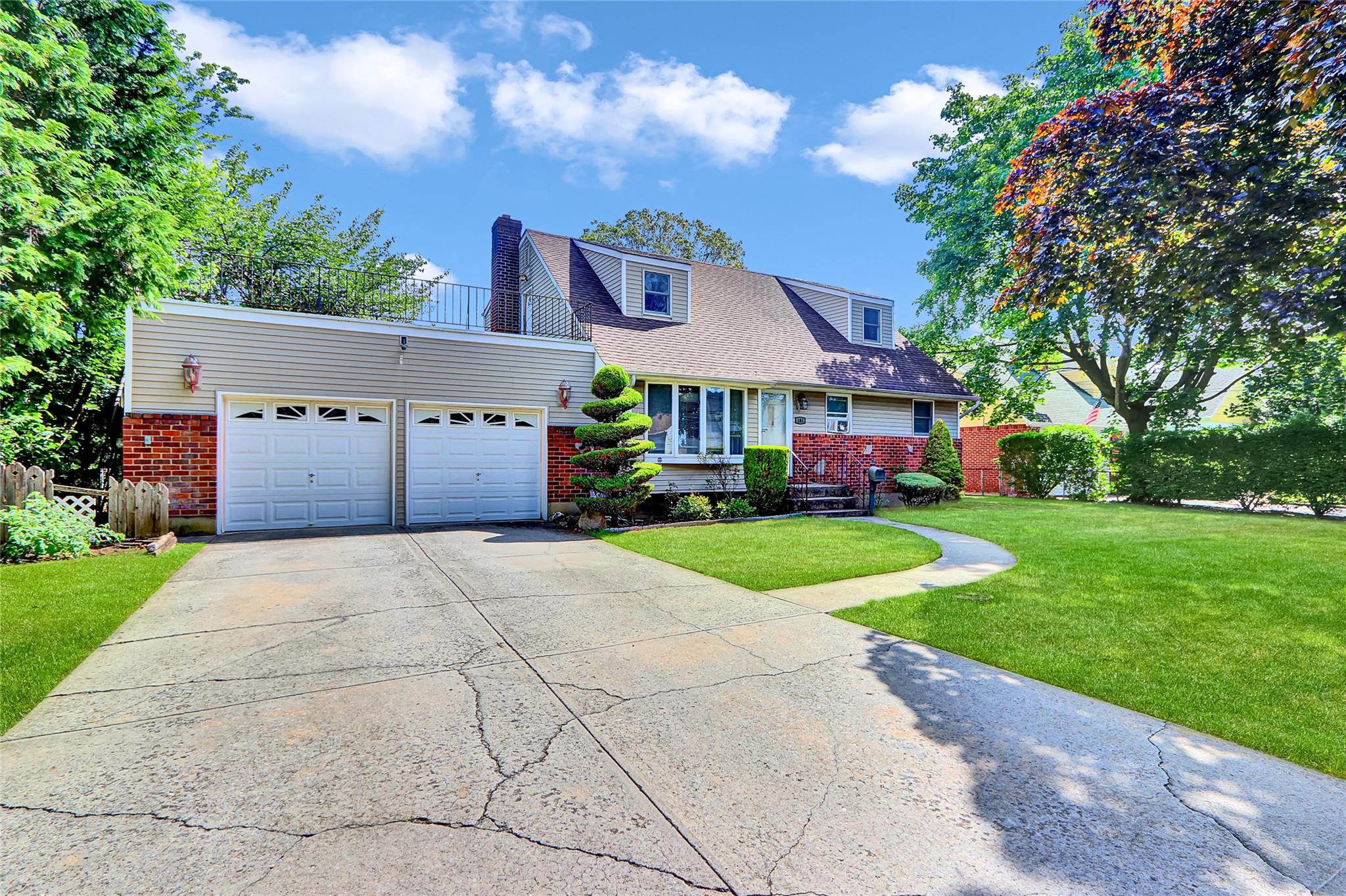 181 Maple Avenue, East Meadow, NY 11554