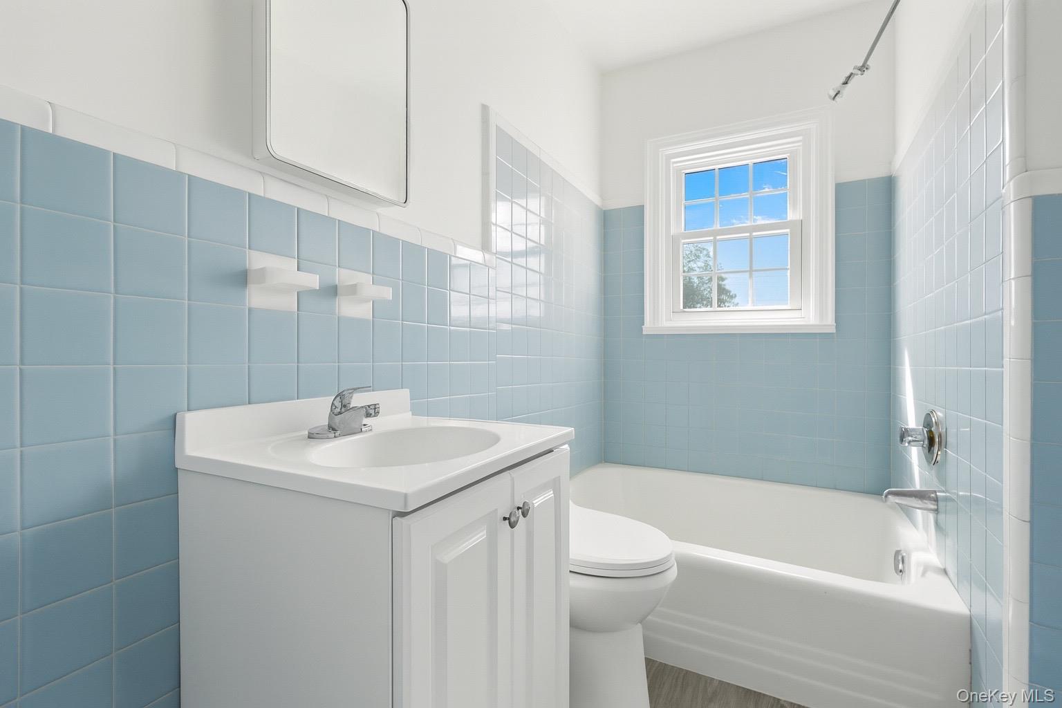 230 N Main Street, Sayville, NY 11782