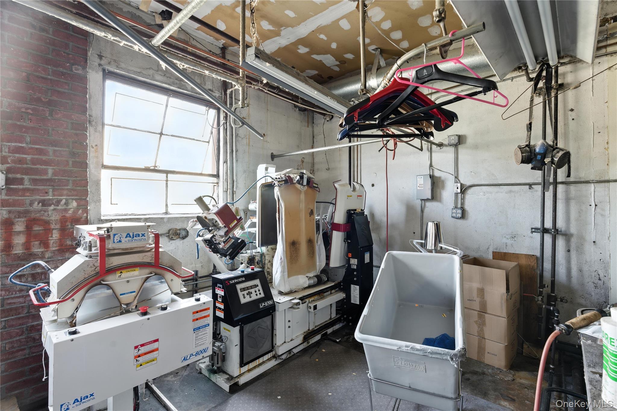 230 N Main Street, Sayville, NY 11782