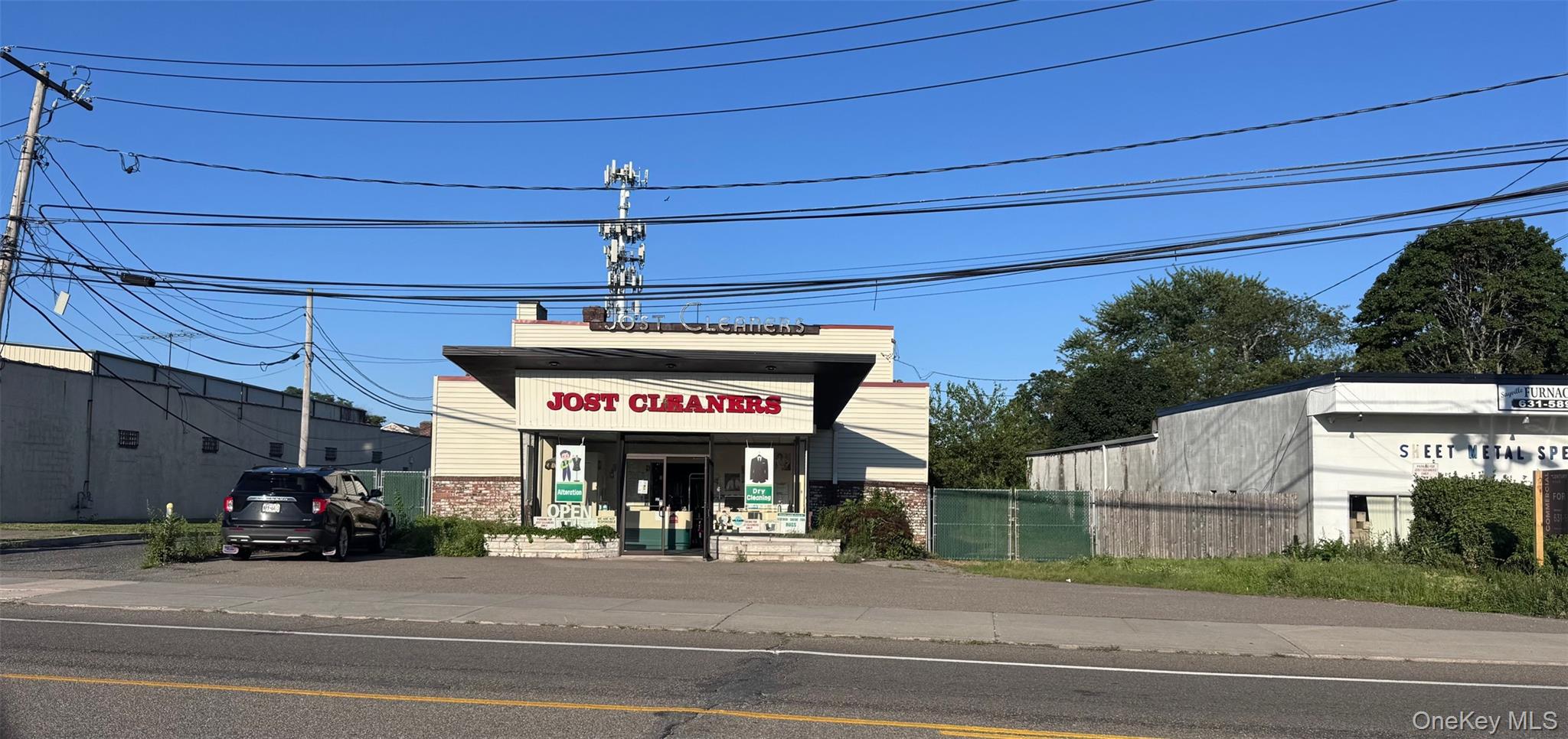 230 N Main Street, Sayville, NY 11782