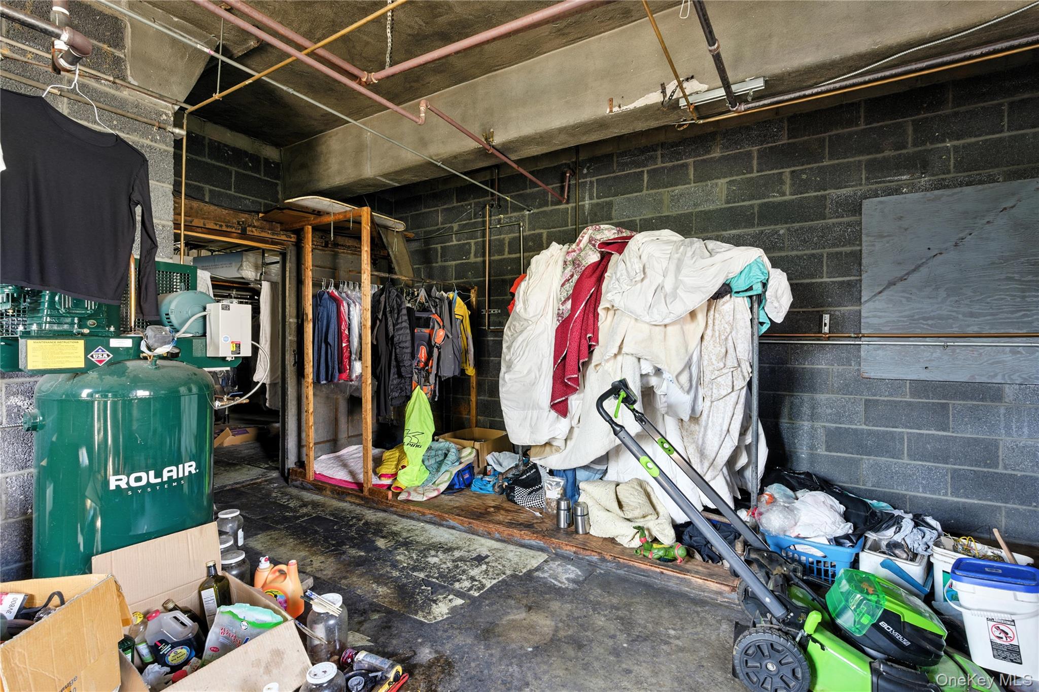 230 N Main Street, Sayville, NY 11782