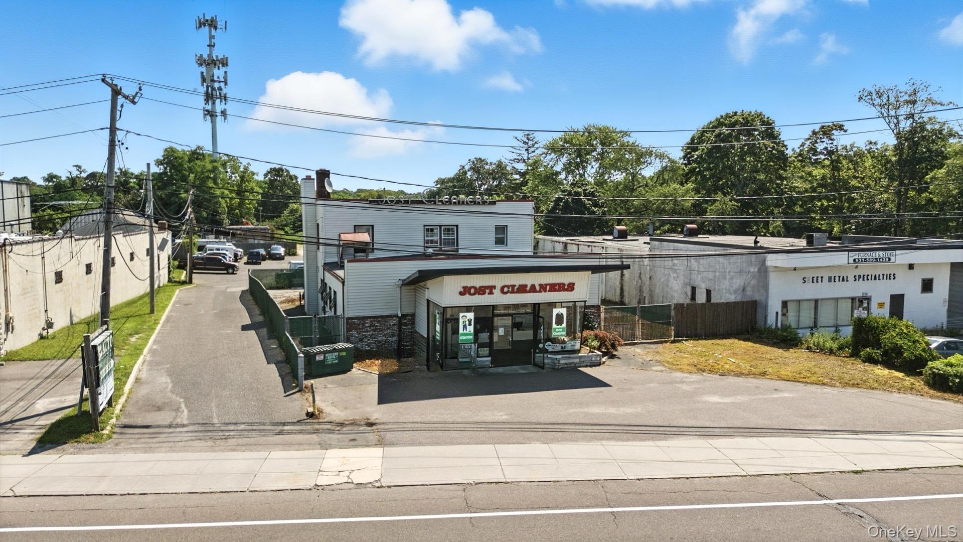 230 N Main Street, Sayville, NY 11782