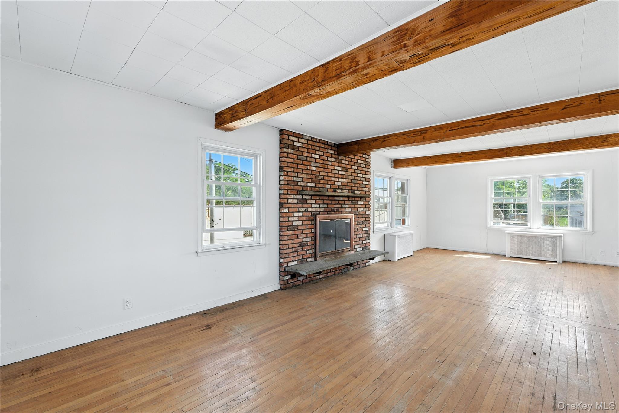 230 N Main Street, Sayville, NY 11782