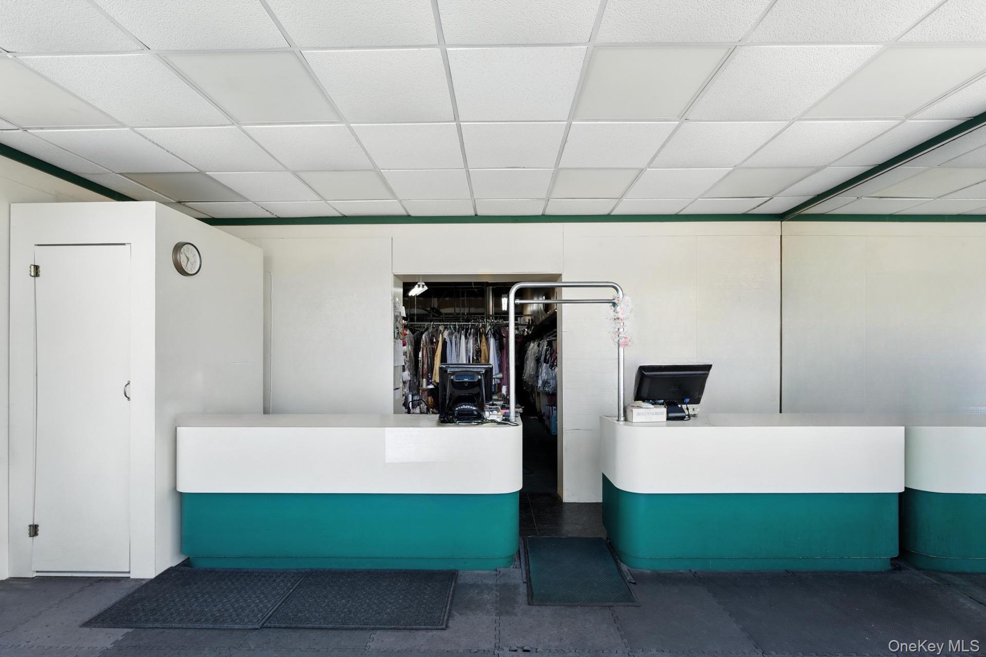 230 N Main Street, Sayville, NY 11782