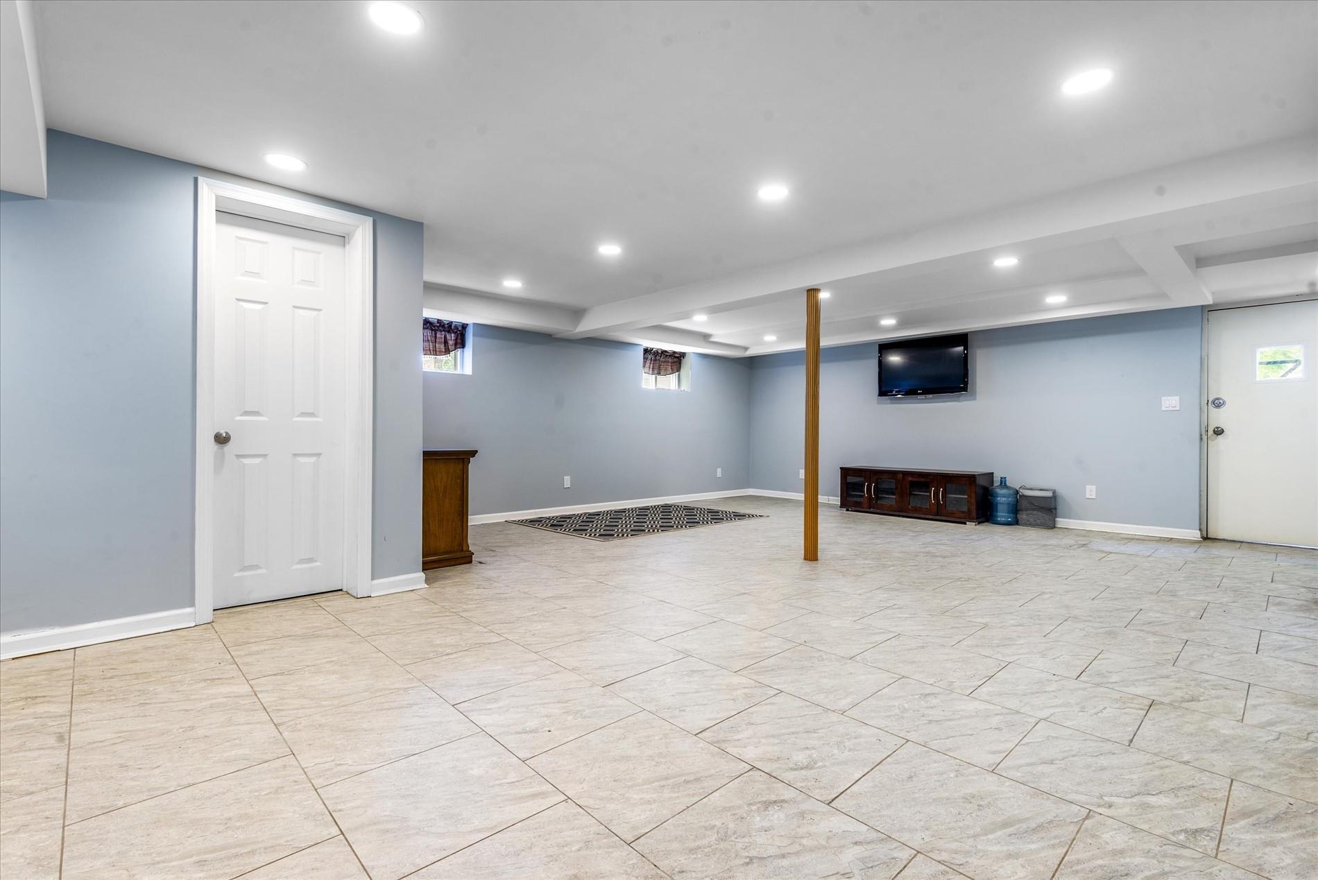 211-08 69th Avenue # 1A, Oakland Gardens, NY 11364