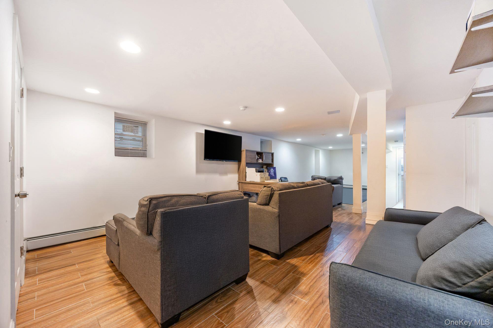 1050 E 232nd Street, Bronx, NY 10466