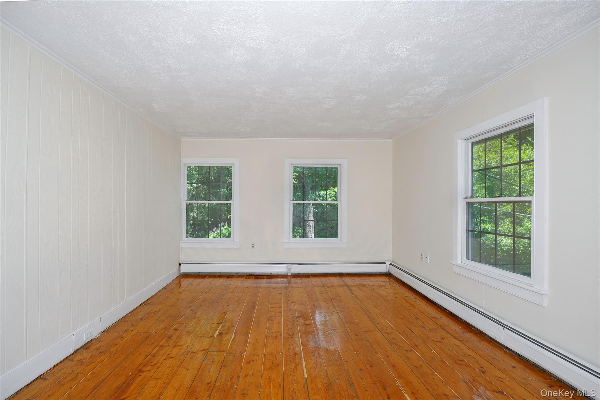 83-85 Old Post Road, Staatsburg, NY 12580