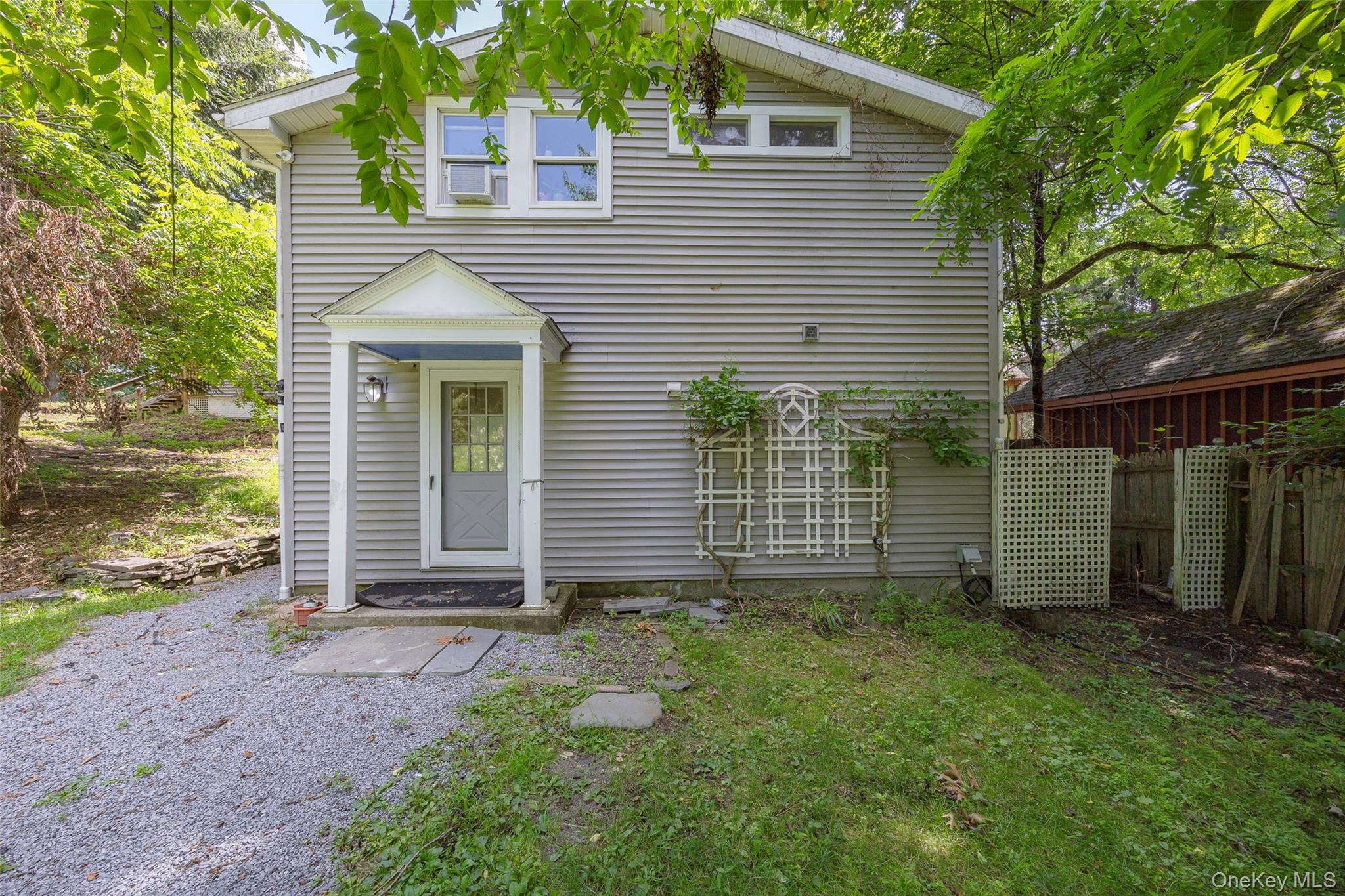 83-85 Old Post Road, Staatsburg, NY 12580