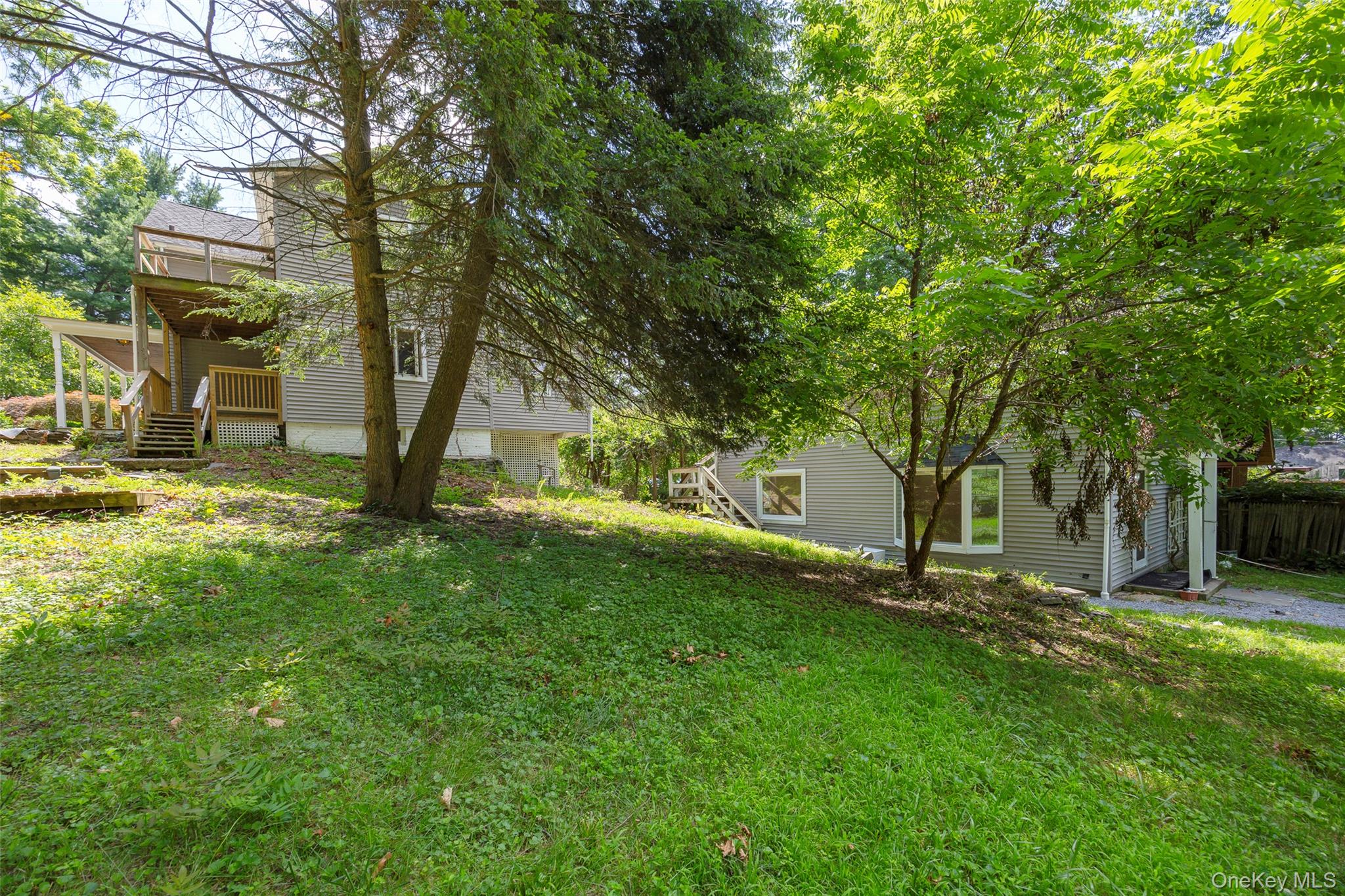 83-85 Old Post Road, Staatsburg, NY 12580