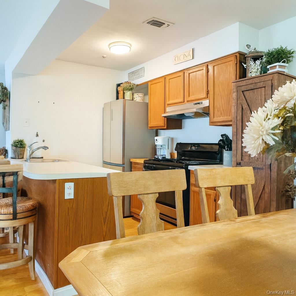 21 The Rise, Warwick, NY 10990