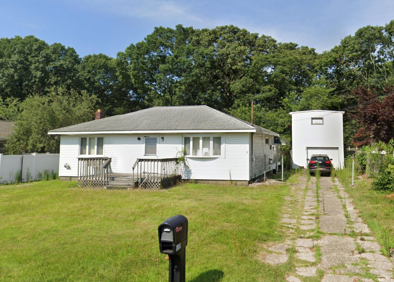206 Concord Road, Mastic, NY 11967