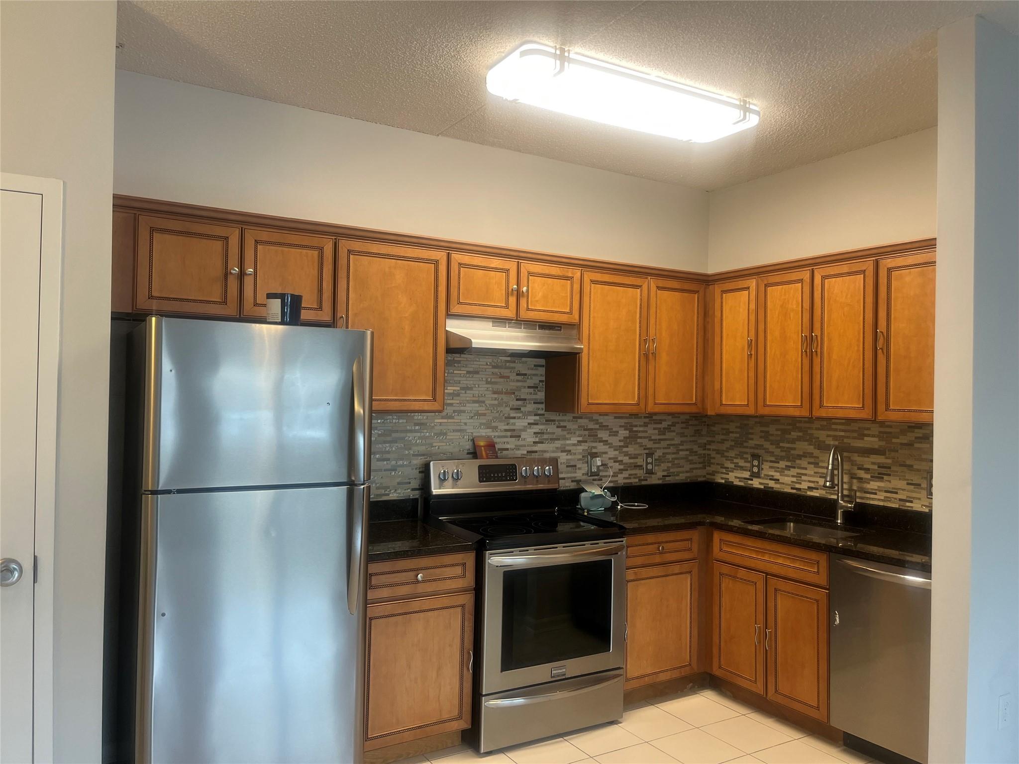 260 Beach 81st Street # 1D, Rockaway Beach, NY 11693