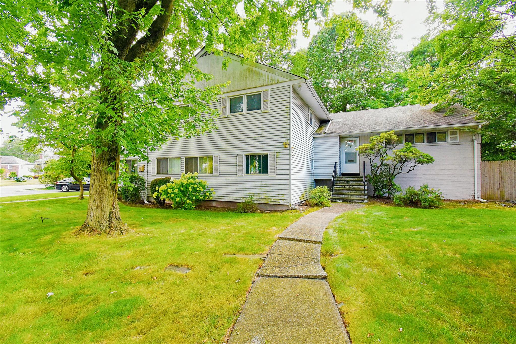 360 N Columbus Avenue, Fleetwood, NY 10552