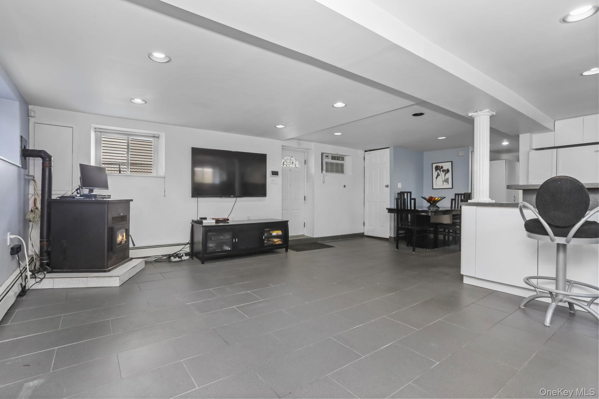 210 Buttrick Avenue, Bronx, NY 10465