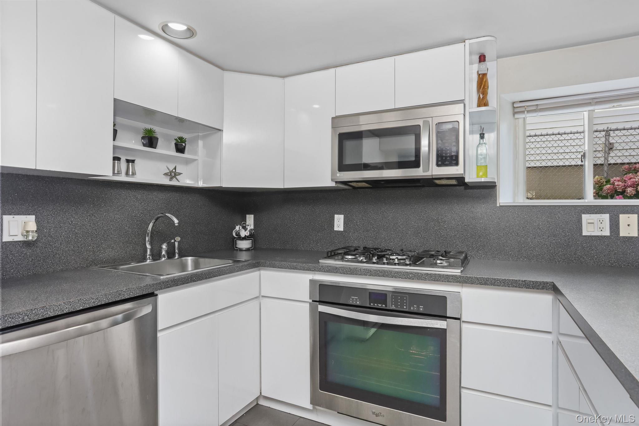 210 Buttrick Avenue, Bronx, NY 10465