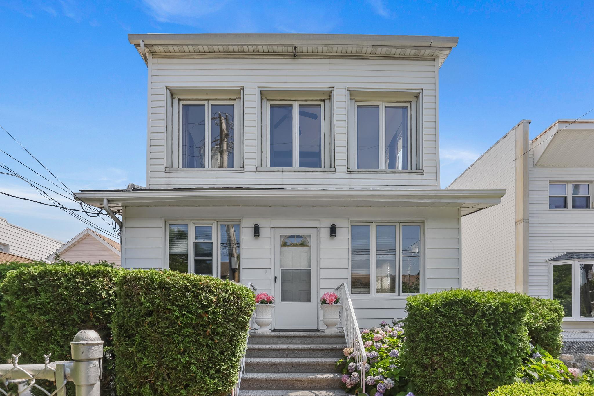 210 Buttrick Avenue, Bronx, NY 10465