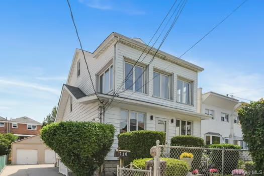 210 Buttrick Avenue, Bronx, NY 10465