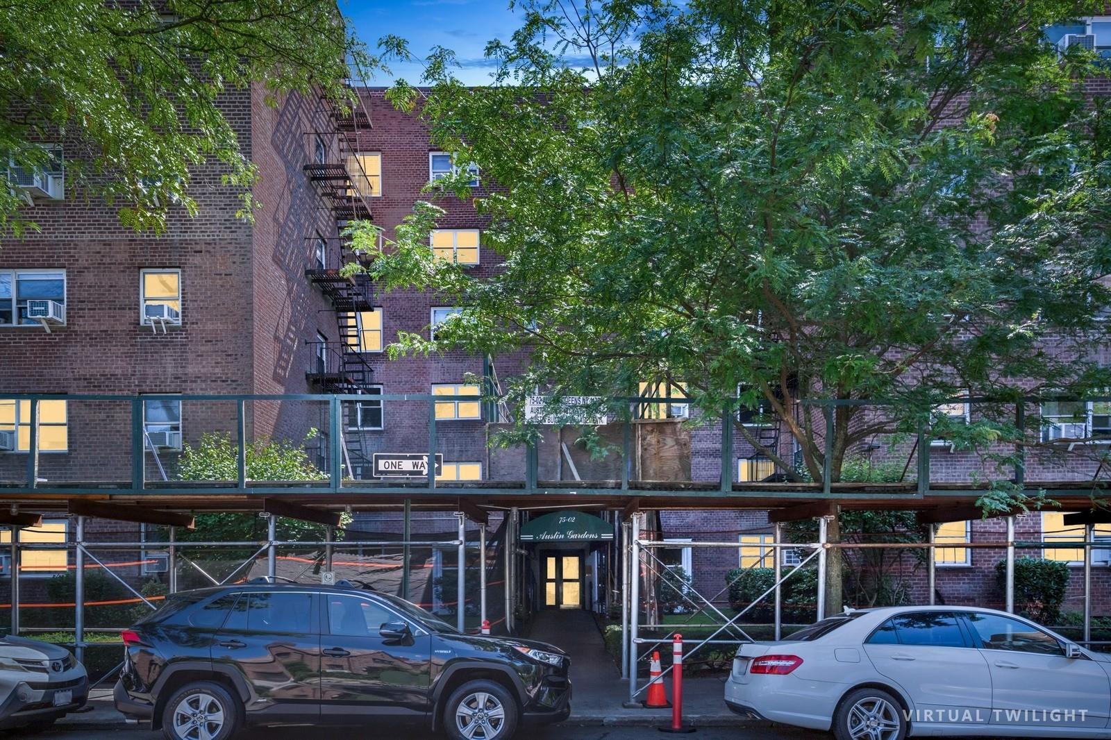 7502 Austin Street # 1L, Forest Hills, NY 11375