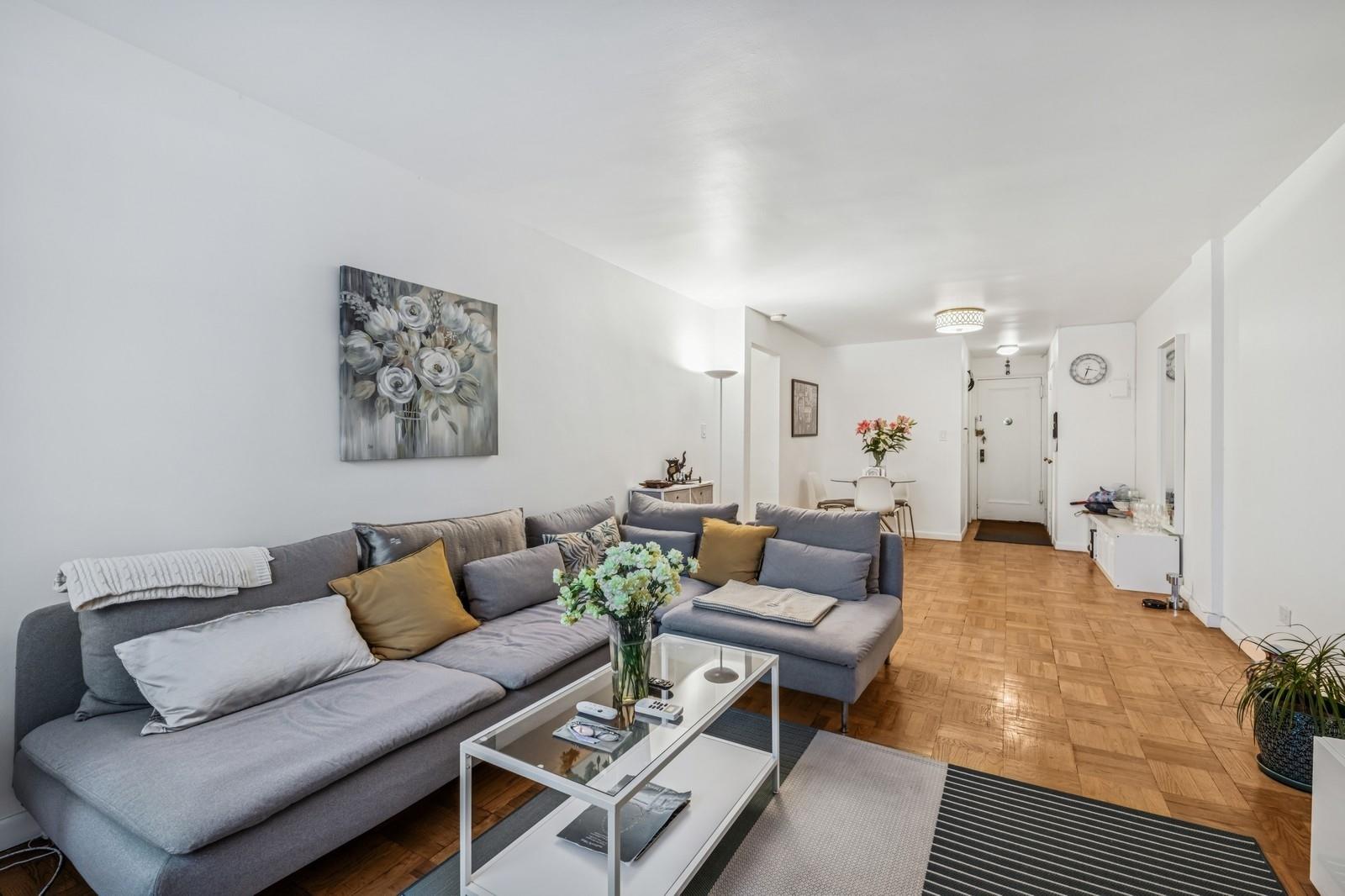 7502 Austin Street # 1L, Forest Hills, NY 11375