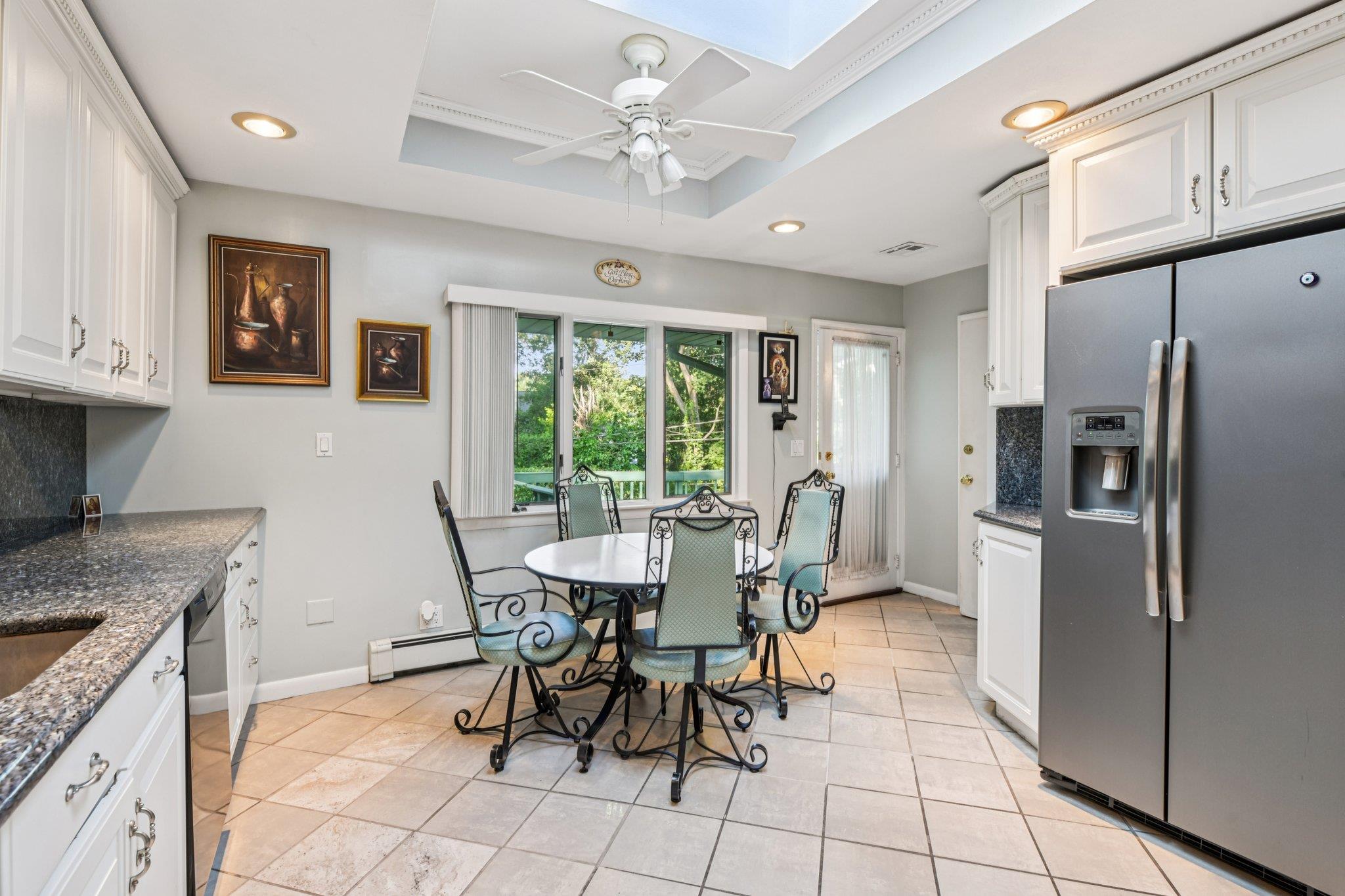 22 Reynolds Road, Glen Cove, NY 11542