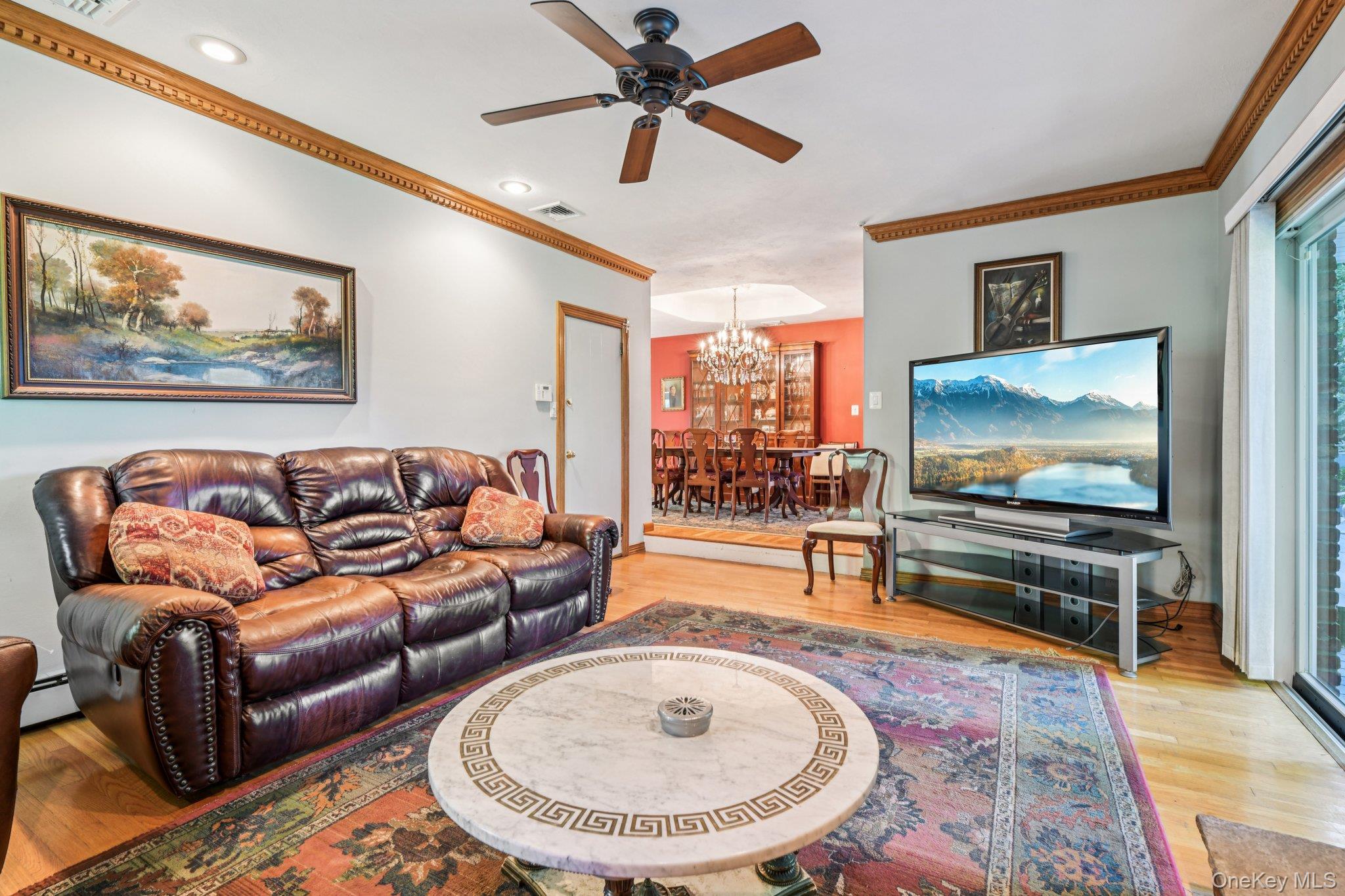 22 Reynolds Road, Glen Cove, NY 11542