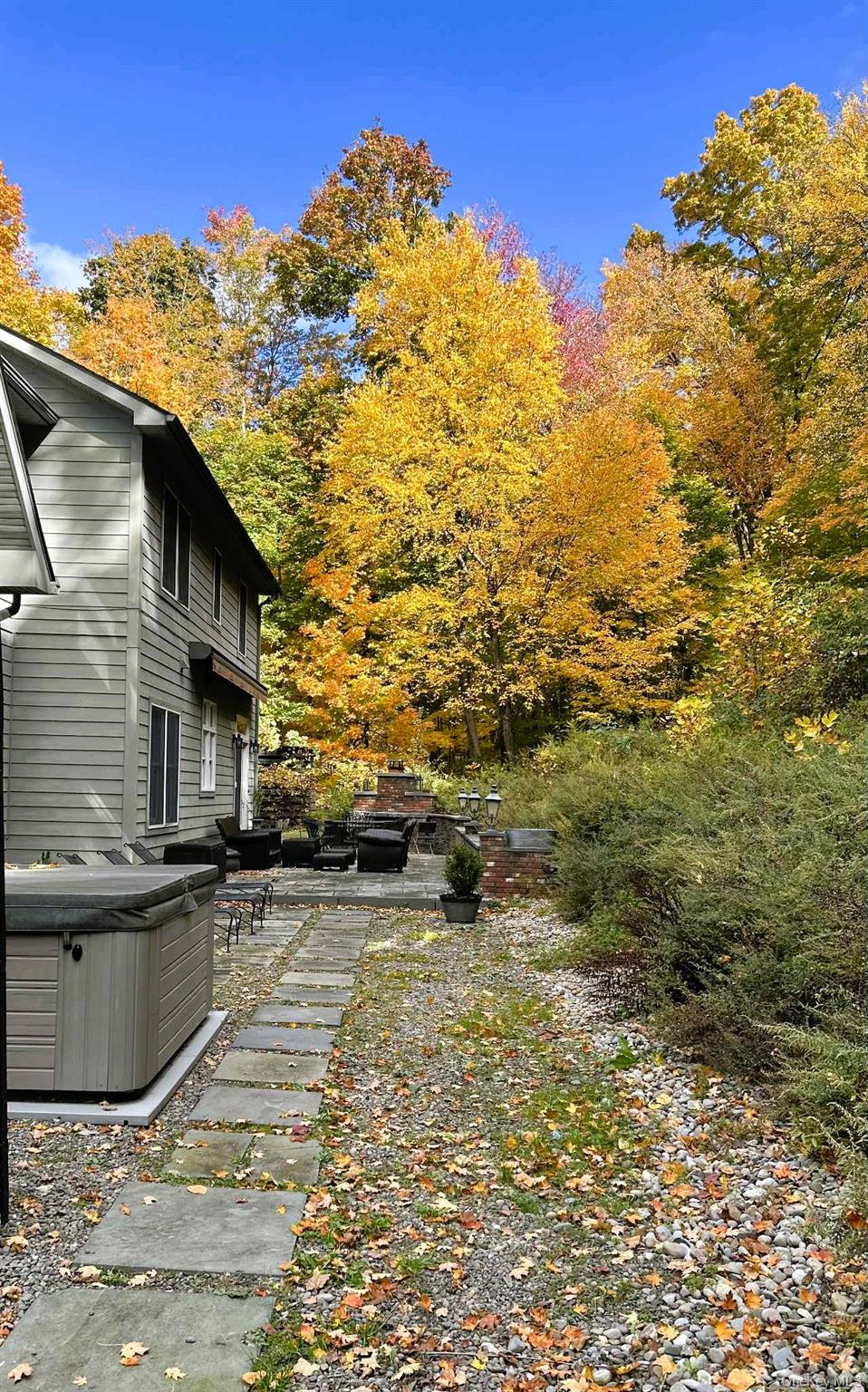 75 Mountain Lane, Beacon, NY 12508