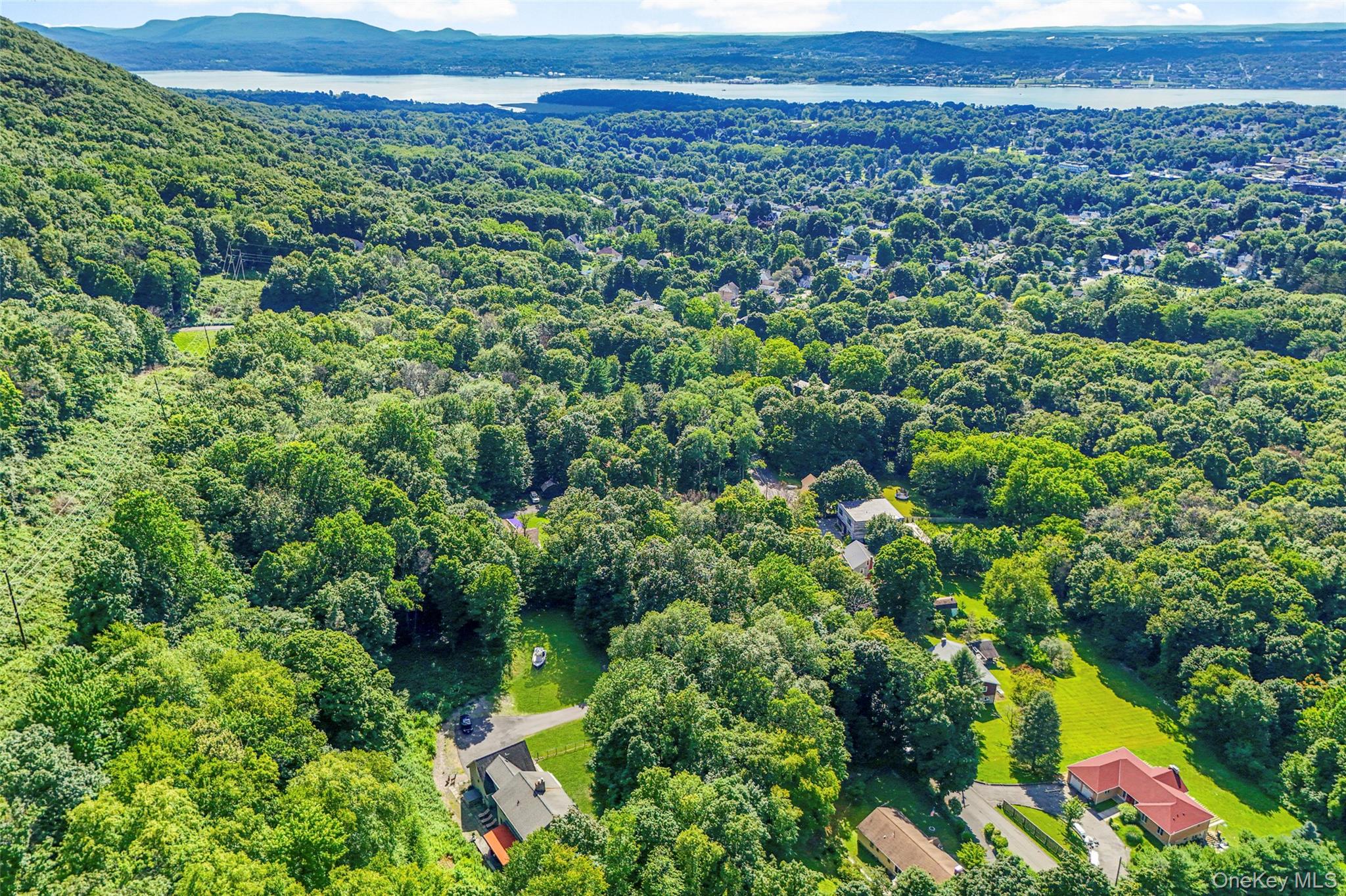 75 Mountain Lane, Beacon, NY 12508