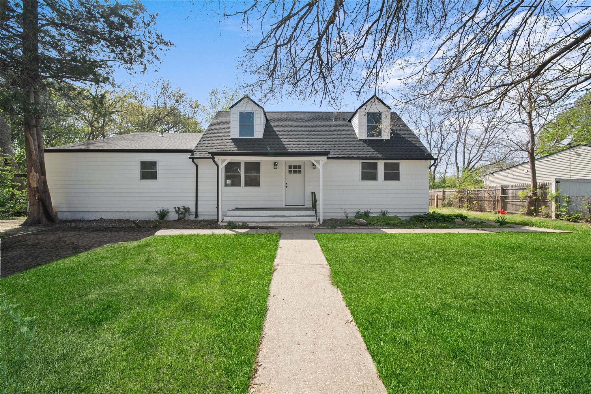 21 Lehigh Avenue, Centereach, NY 11720