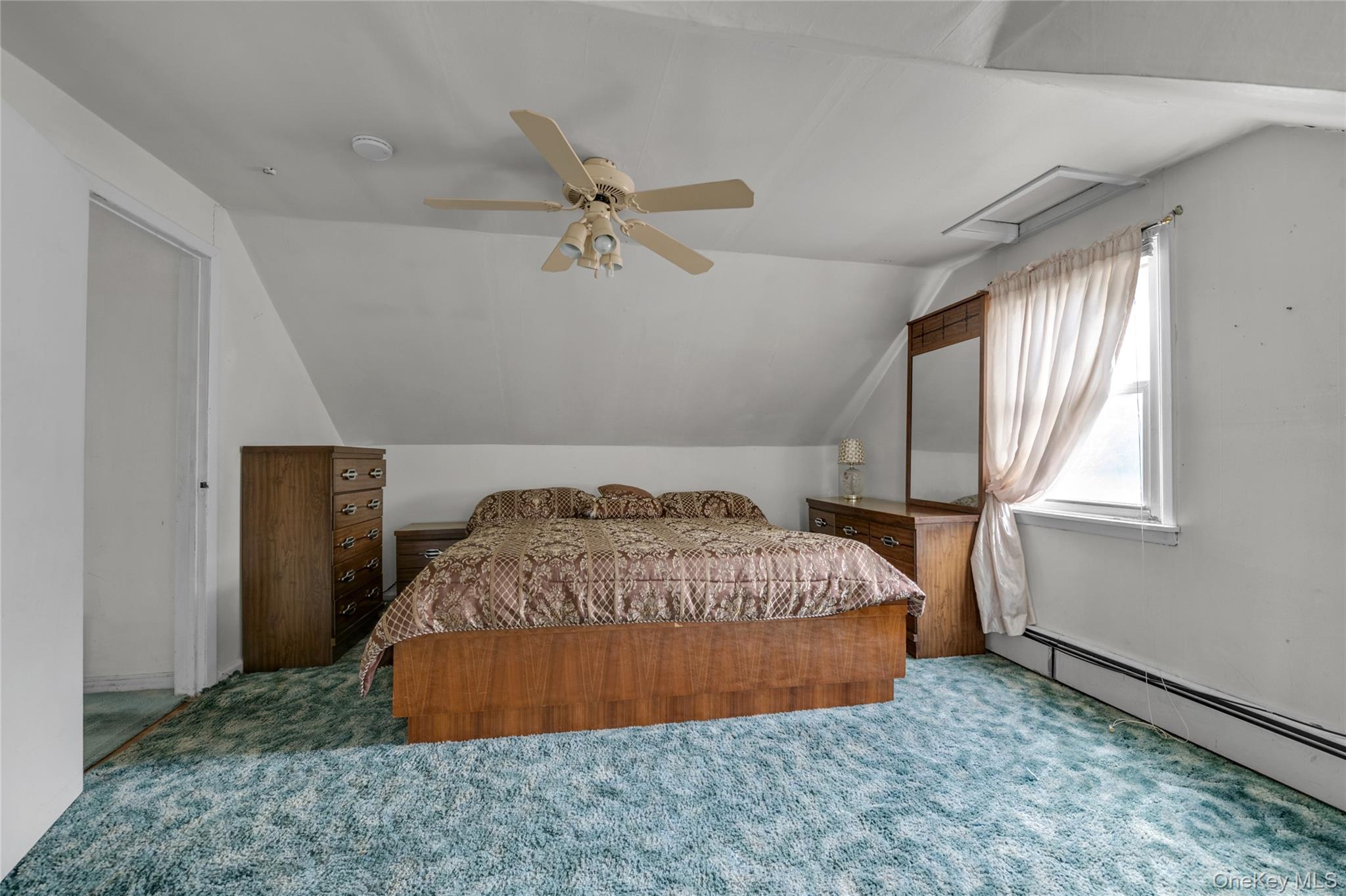 34 Heath Place, Hempstead, NY 11550