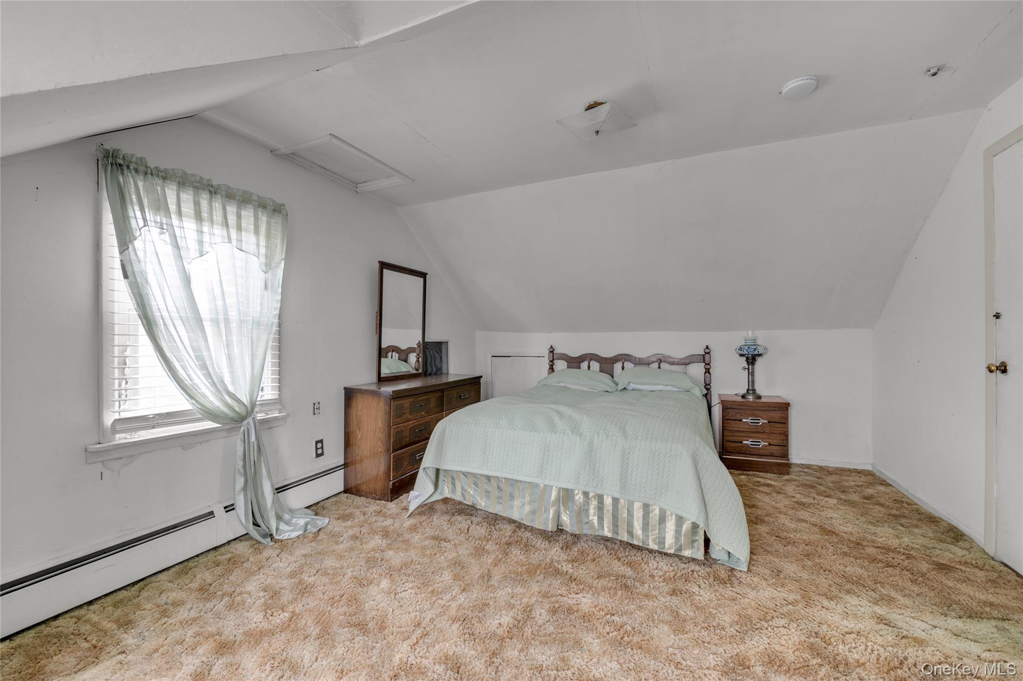 34 Heath Place, Hempstead, NY 11550