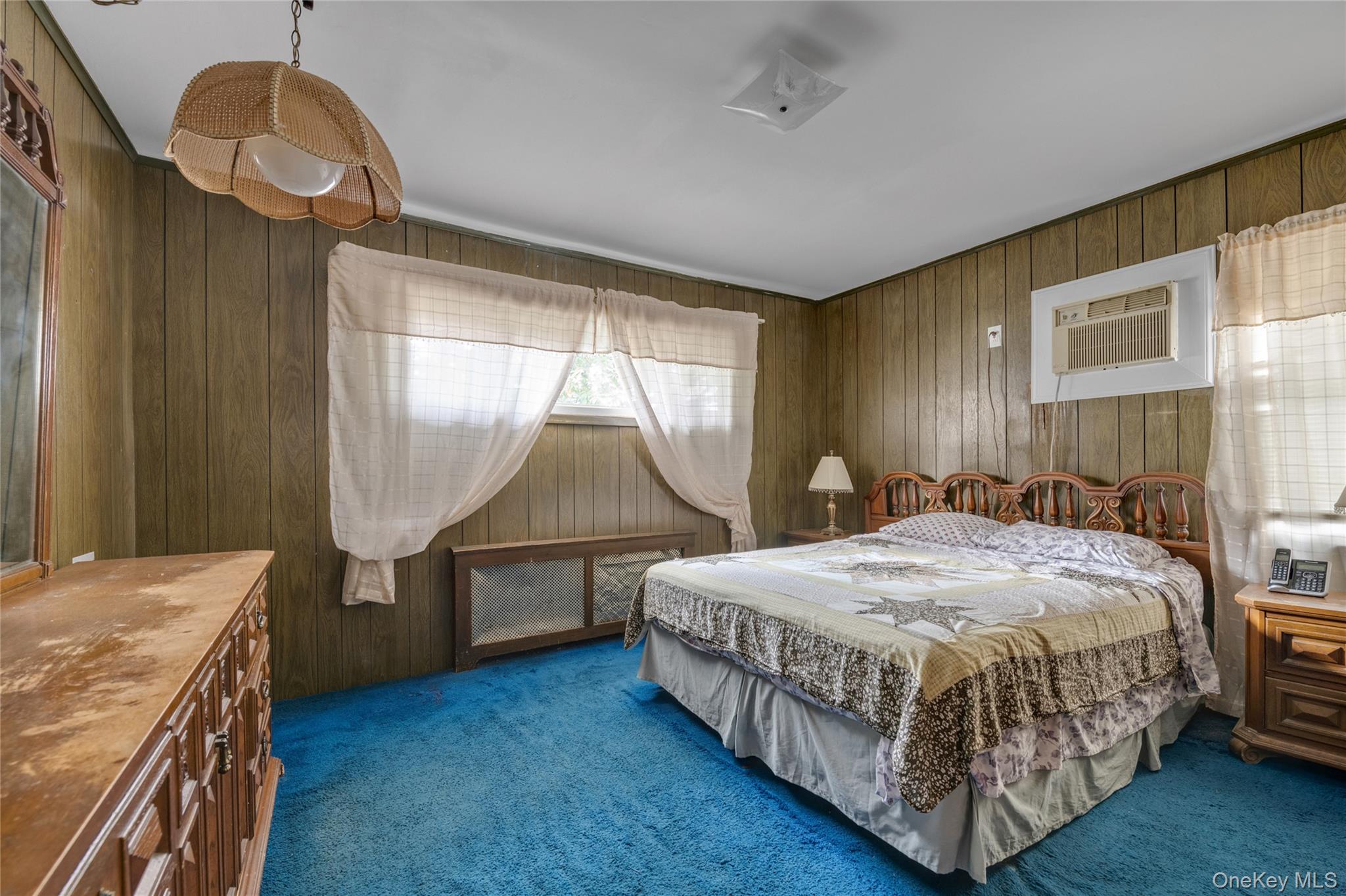 34 Heath Place, Hempstead, NY 11550